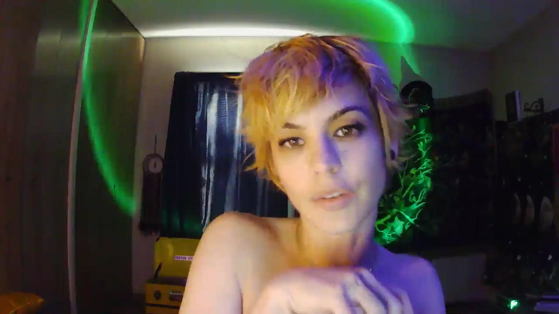Gallery image thumbnail from Ancored's myfreecams stream on, 06/07/2025, 24:41 image 10 of 20
