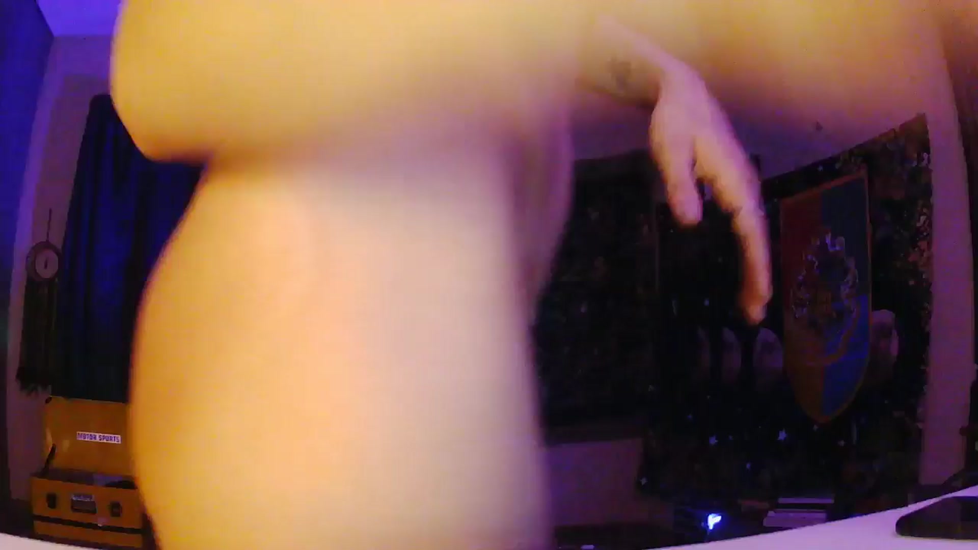 Gallery image thumbnail from Ancored's myfreecams stream on, 06/07/2025, 04:03 image 16 of 20