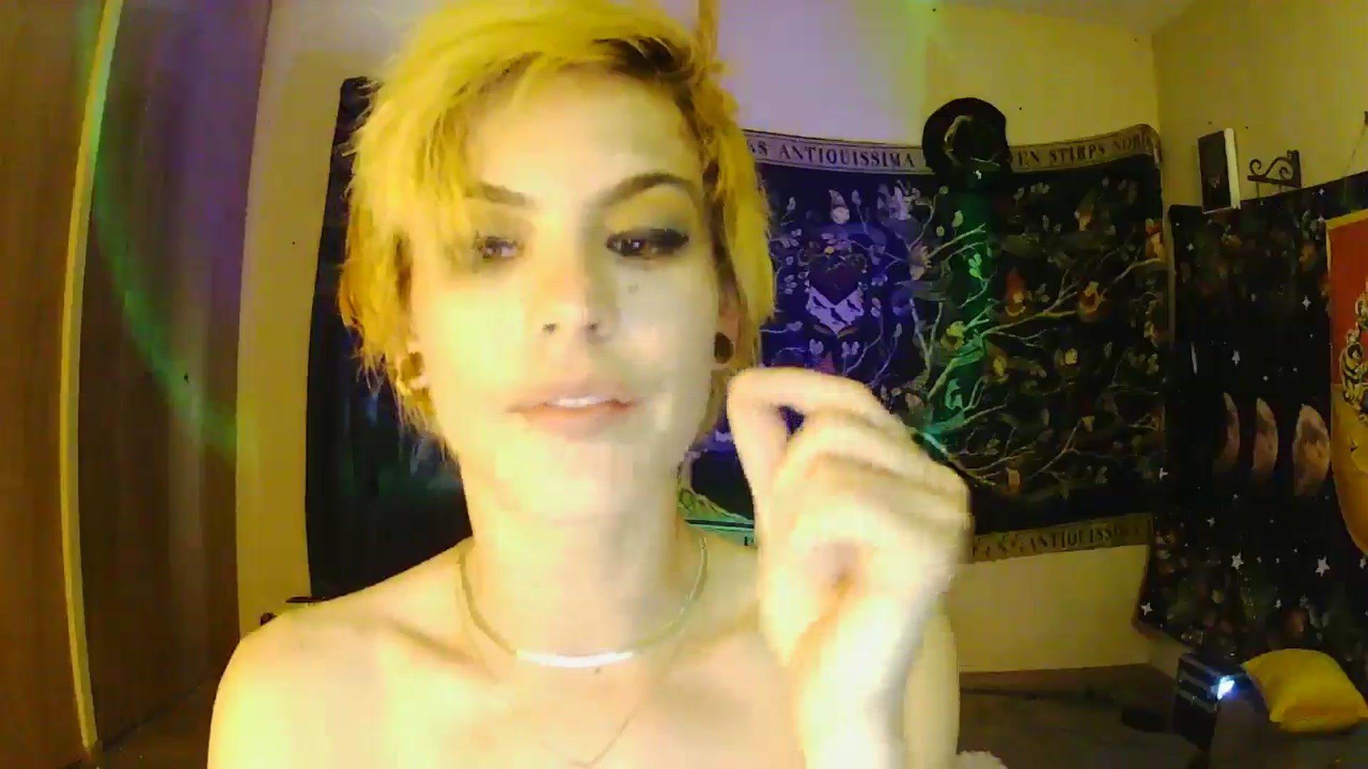 Gallery image thumbnail from Ancored's myfreecams stream on, 06/10/2025, 24:02 image 6 of 20