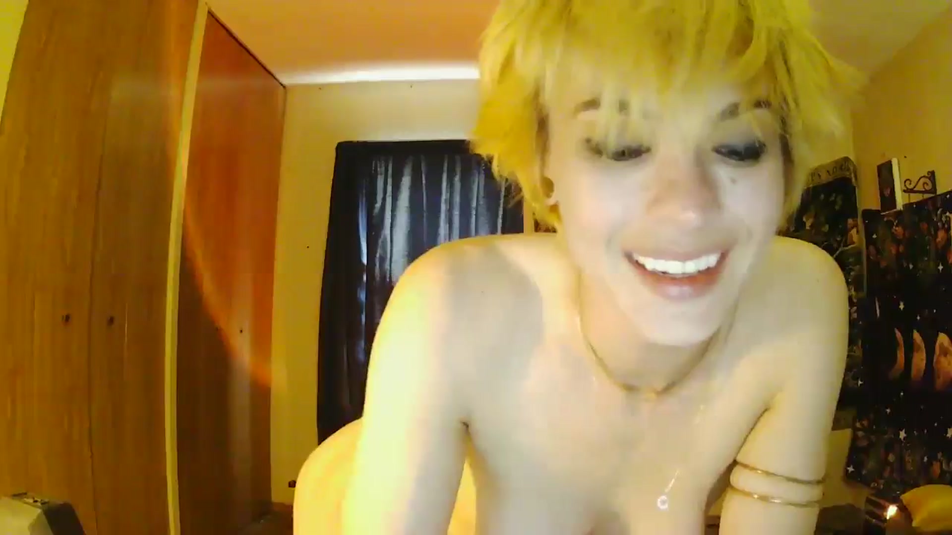 Gallery image thumbnail from Ancored's myfreecams stream on, 06/10/2025, 24:25 image 9 of 20