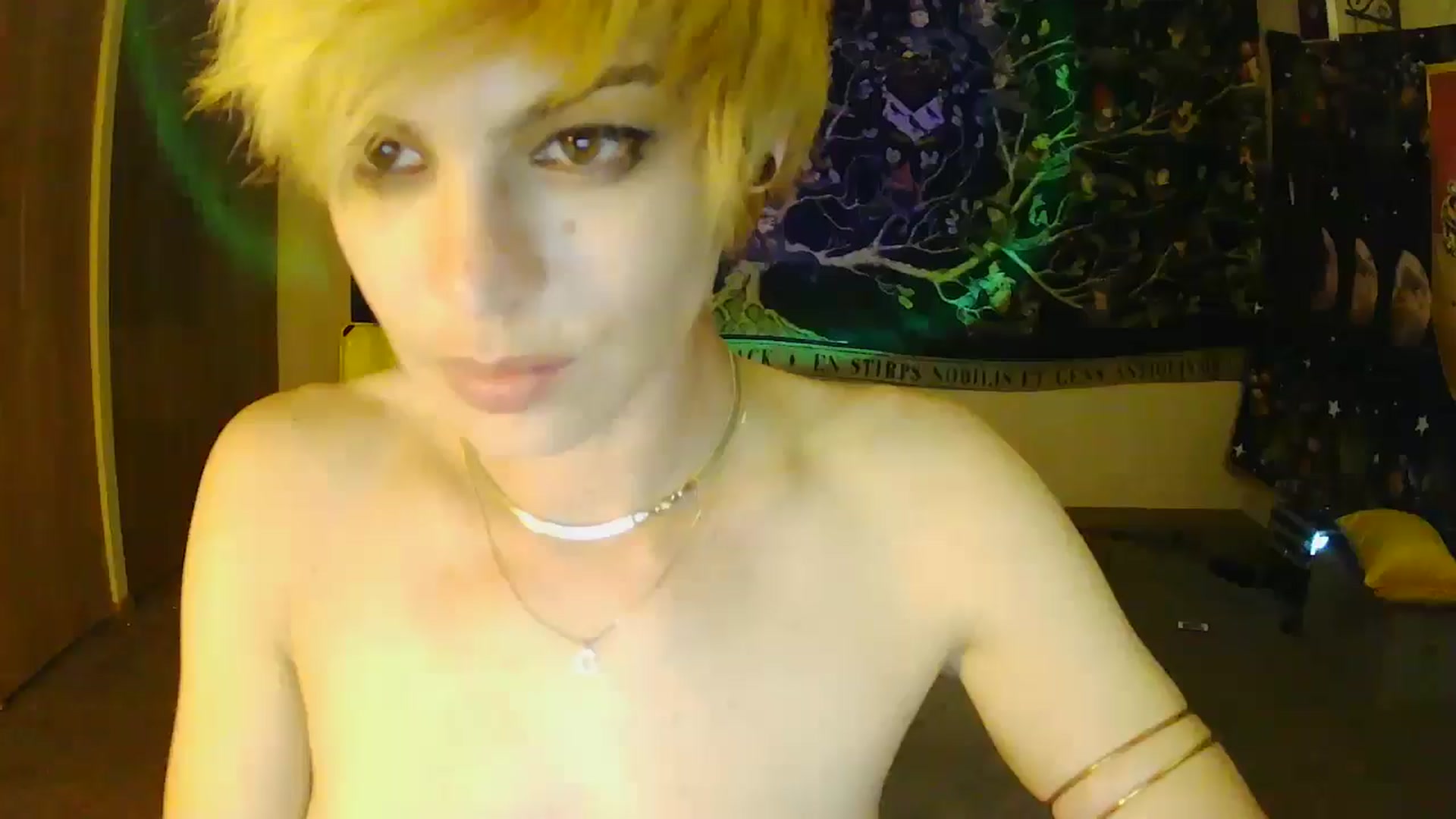 Gallery image thumbnail from Ancored's myfreecams stream on, 06/10/2025, 01:48 image 7 of 20