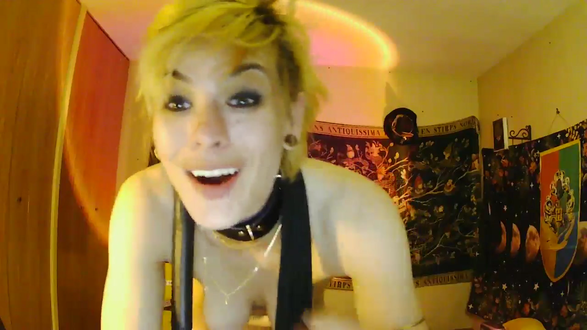 Gallery image thumbnail from Ancored's myfreecams stream on, 06/10/2025, 03:58 image 11 of 20
