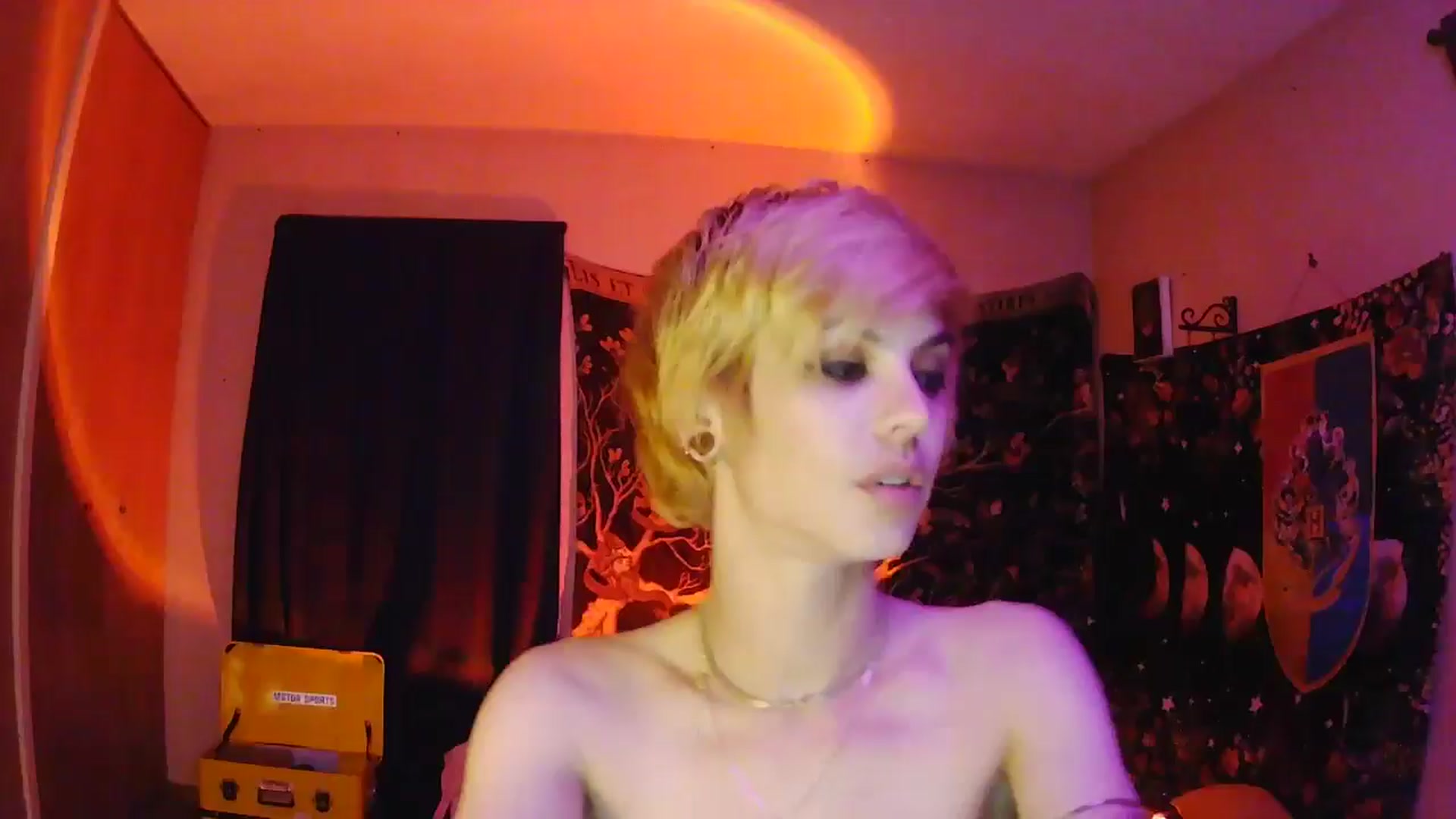 Gallery image thumbnail from Ancored's myfreecams stream on, 06/11/2025, 06:03 image 5 of 20