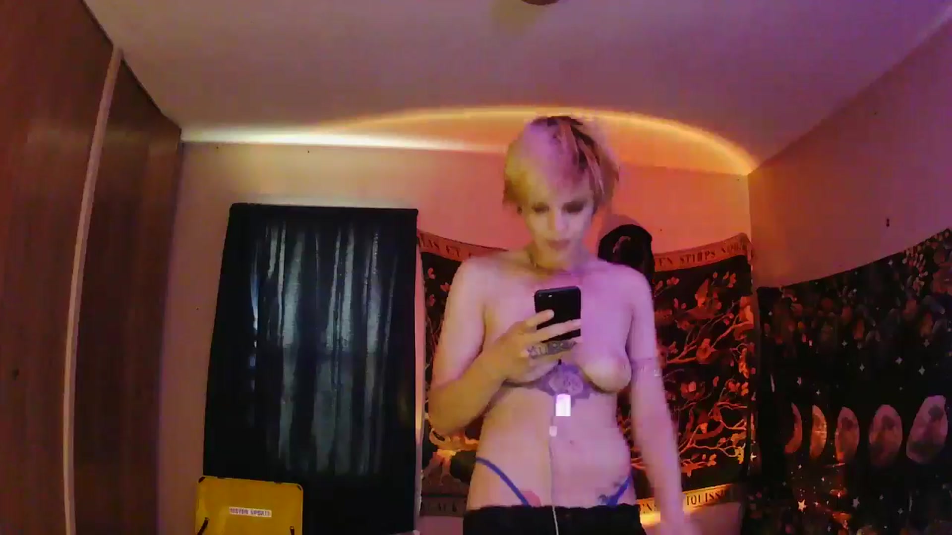 Gallery image thumbnail from Ancored's myfreecams stream on, 06/12/2025, 24:44 image 11 of 20