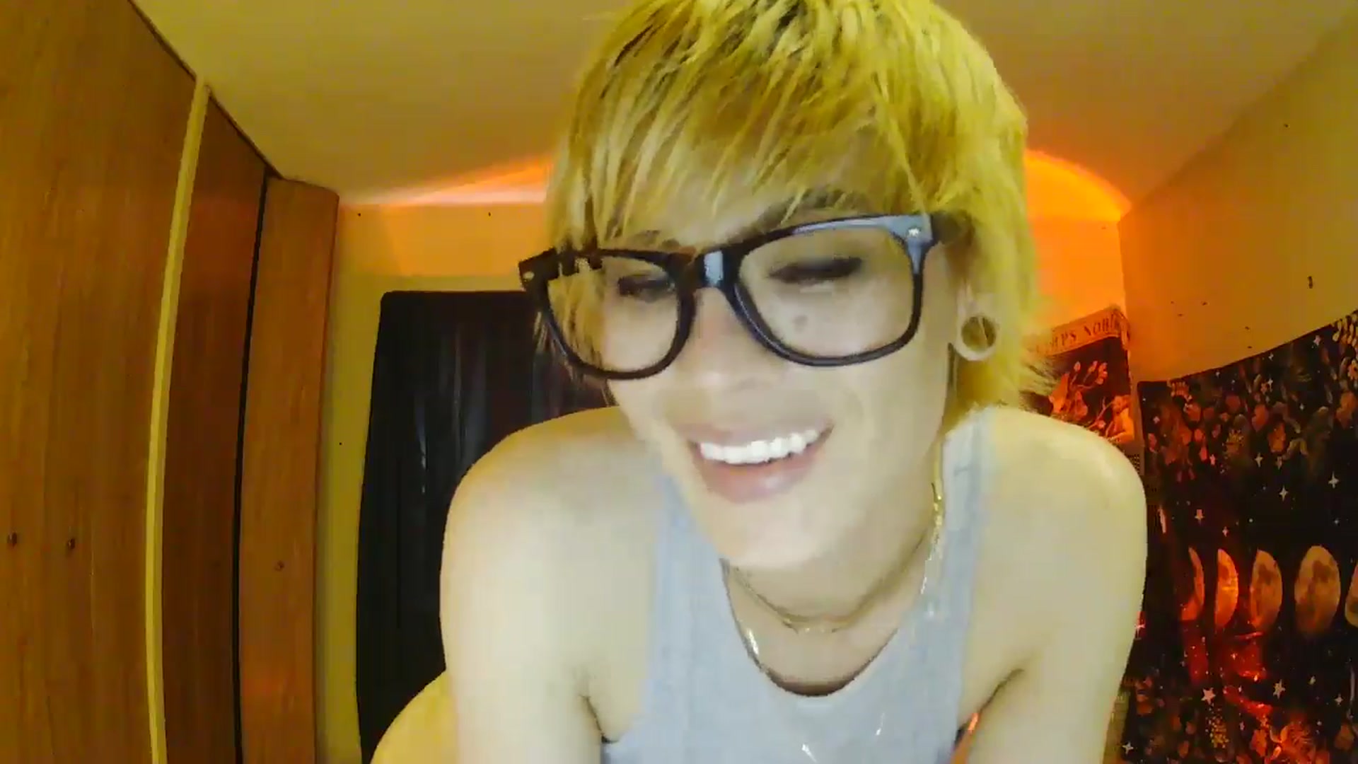 Gallery image thumbnail from Ancored's myfreecams stream on, 06/13/2025, 01:31 image 15 of 20