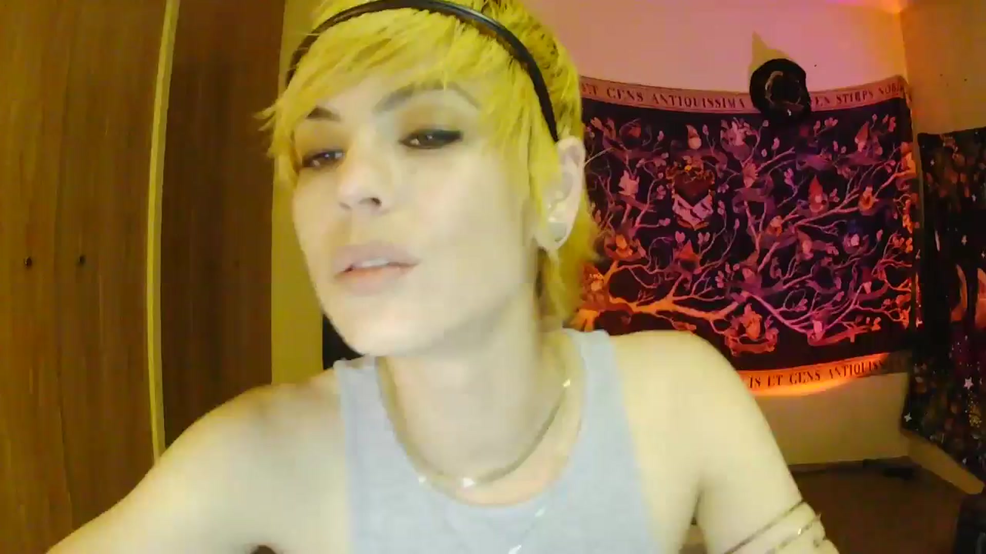 Gallery image thumbnail from Ancored's myfreecams stream on, 06/13/2025, 01:31 image 20 of 20