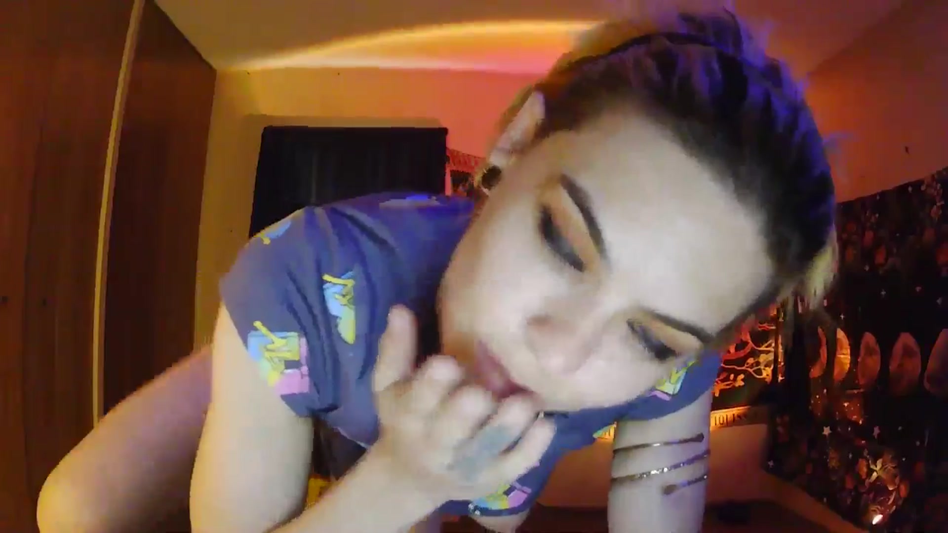 Gallery image thumbnail from Ancored's myfreecams stream on, 06/15/2025, 02:38 image 2 of 20