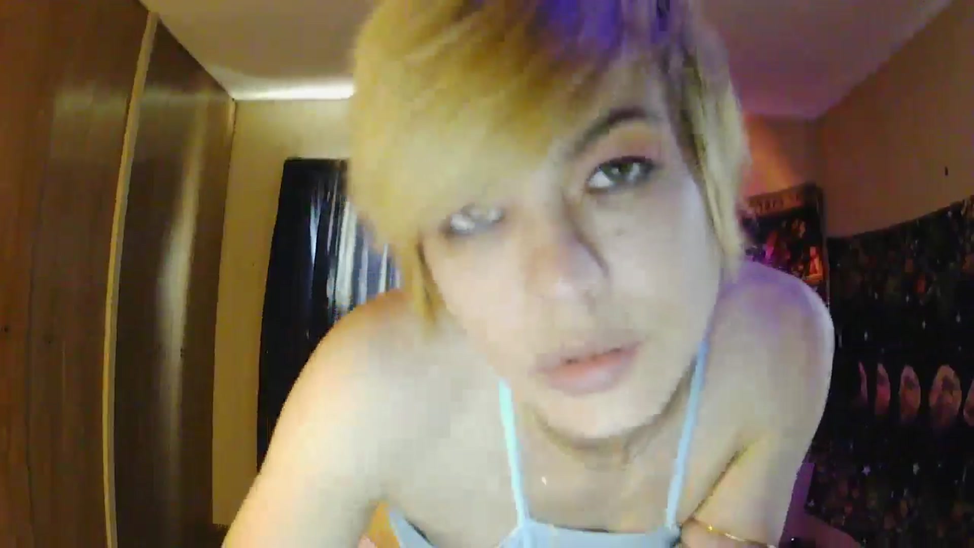 Gallery image thumbnail from Ancored's myfreecams stream on, 06/19/2025, 24:35 image 4 of 20