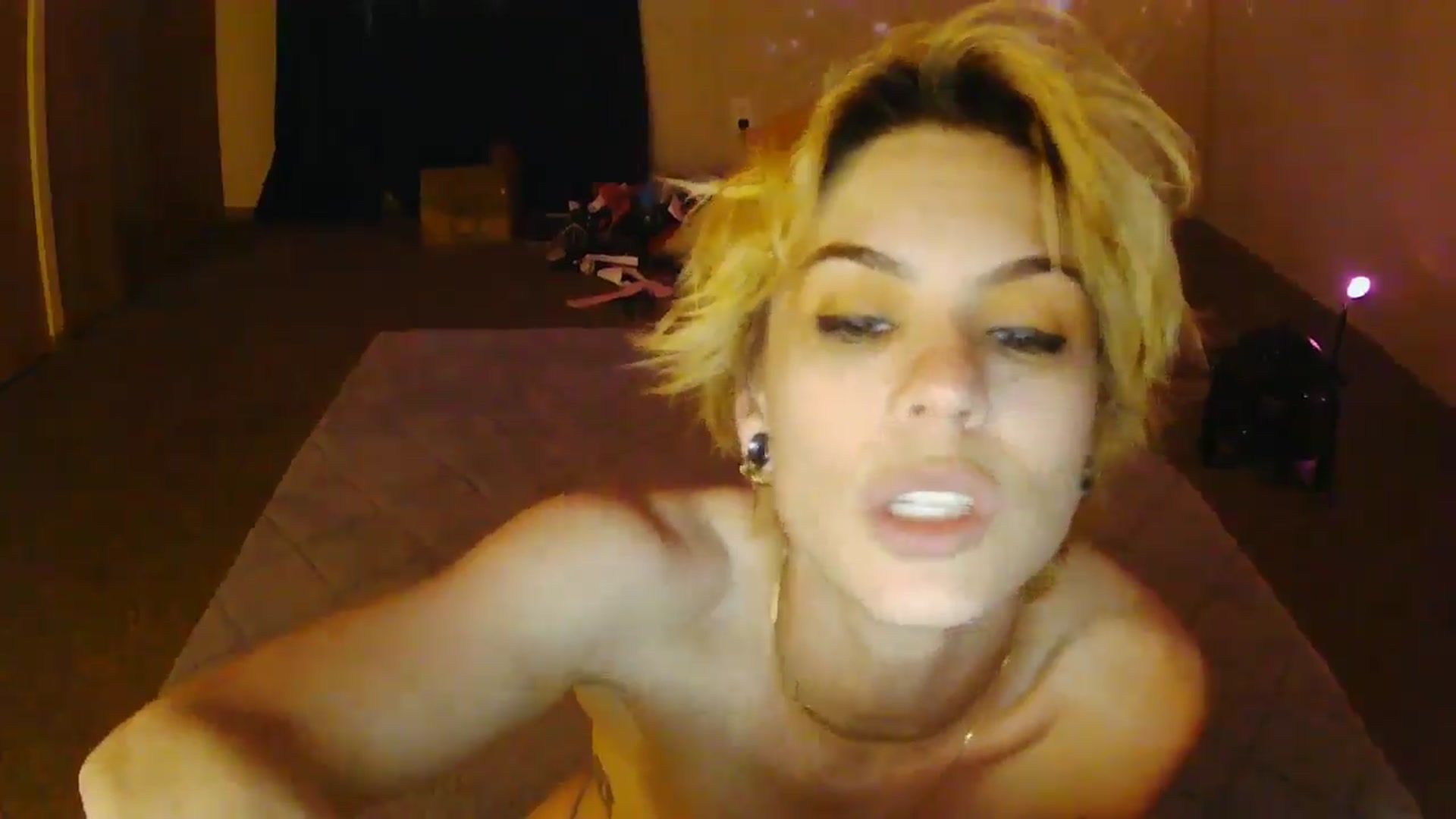 Gallery image thumbnail from Ancored's myfreecams stream on, 06/26/2025, 02:28 image 5 of 20