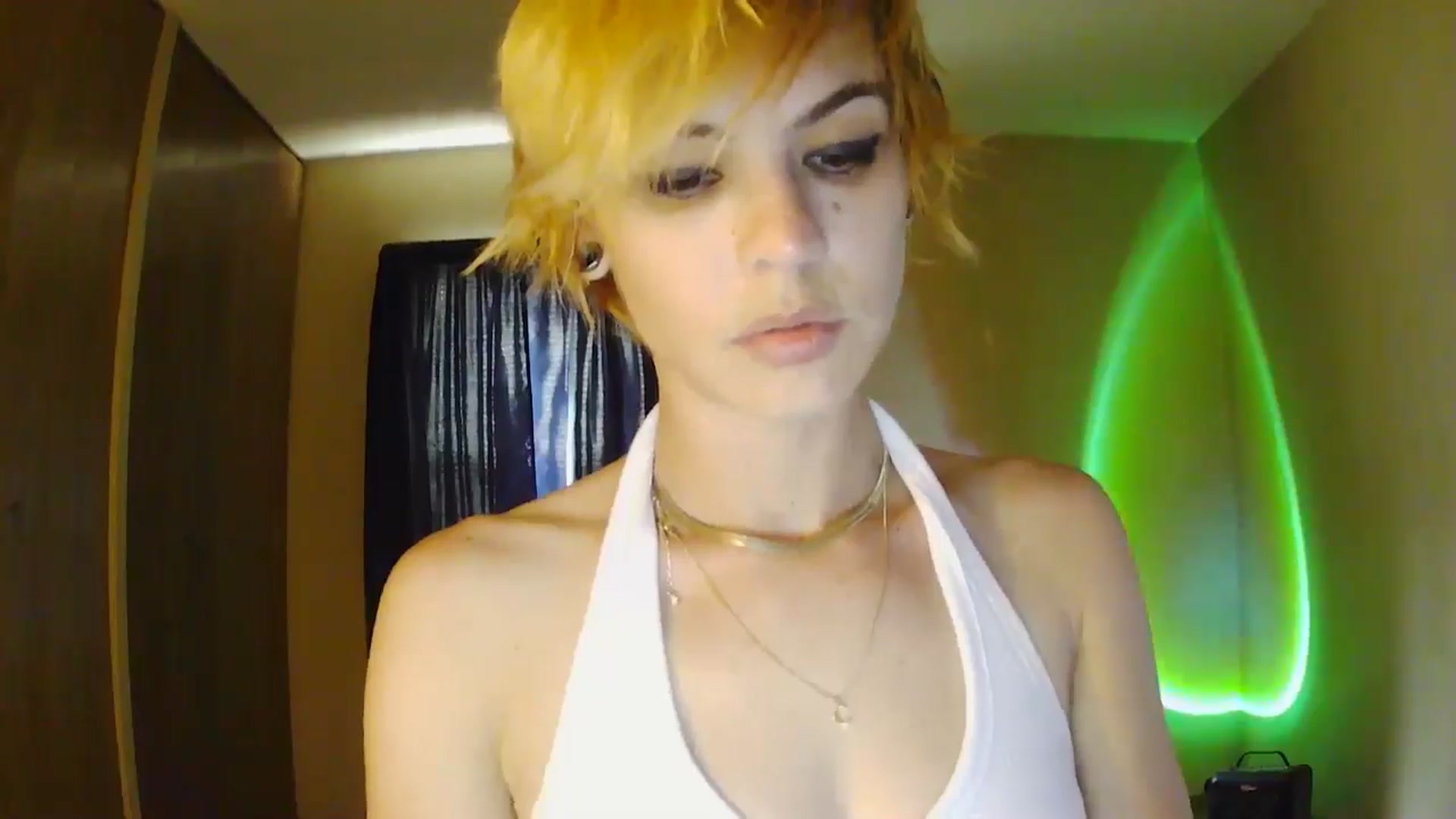 Gallery image thumbnail from Ancored's myfreecams stream on, 06/28/2025, 23:23 image 4 of 20