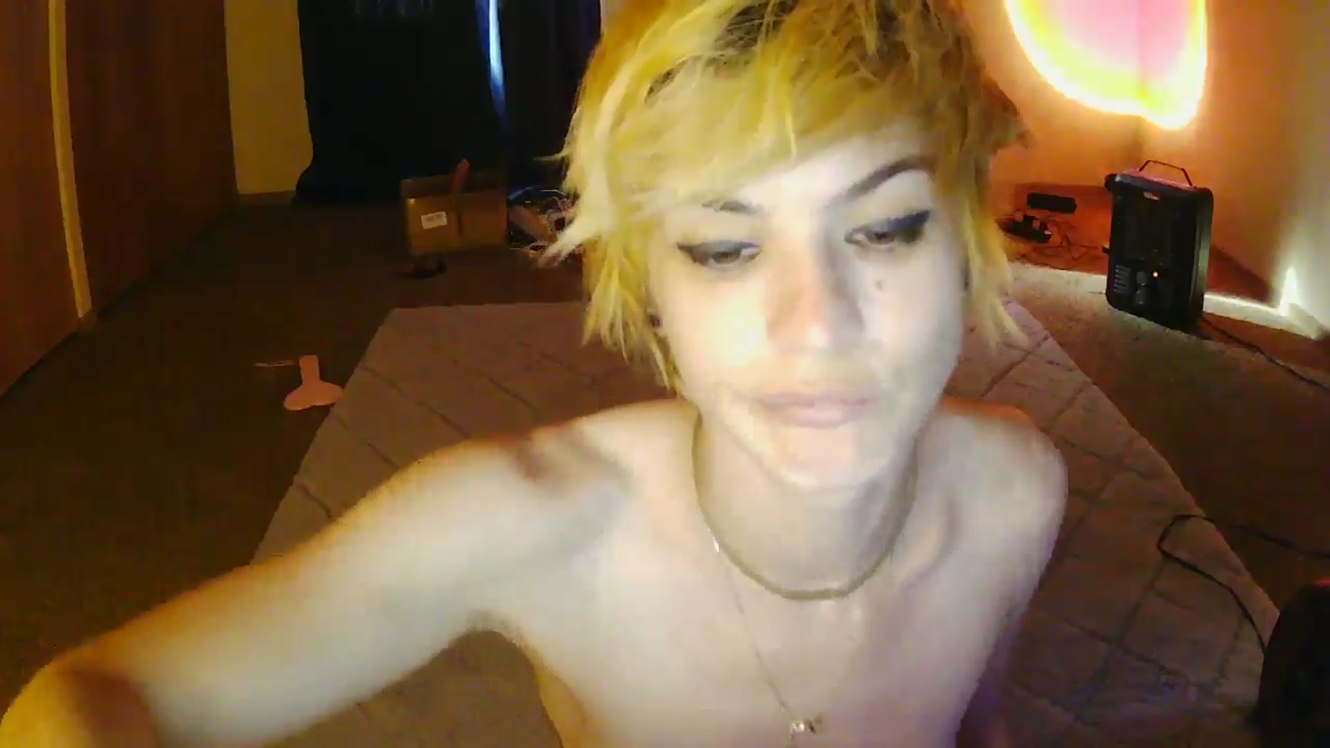 Gallery image thumbnail from Ancored's myfreecams stream on, 06/29/2025, 24:18 image 6 of 20