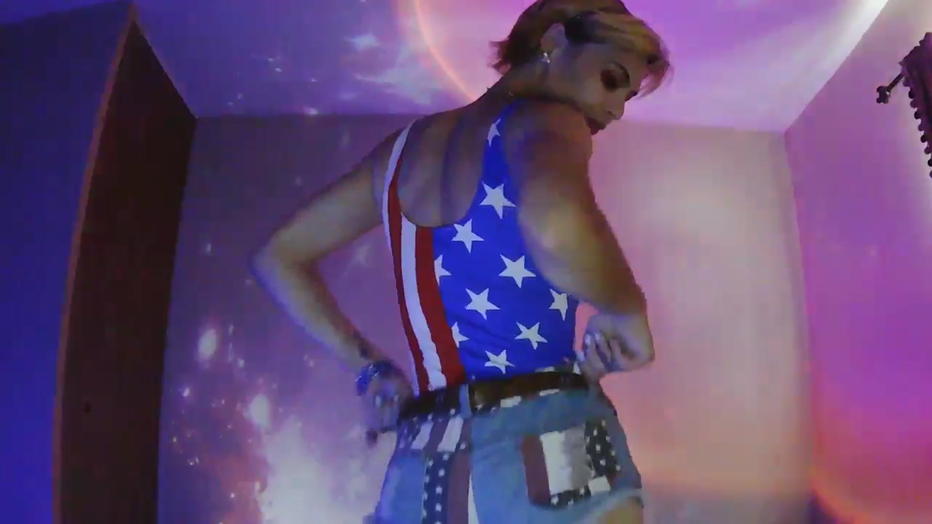 Gallery image thumbnail from Ancored's myfreecams stream on, 07/04/2025, 18:58 image 7 of 20