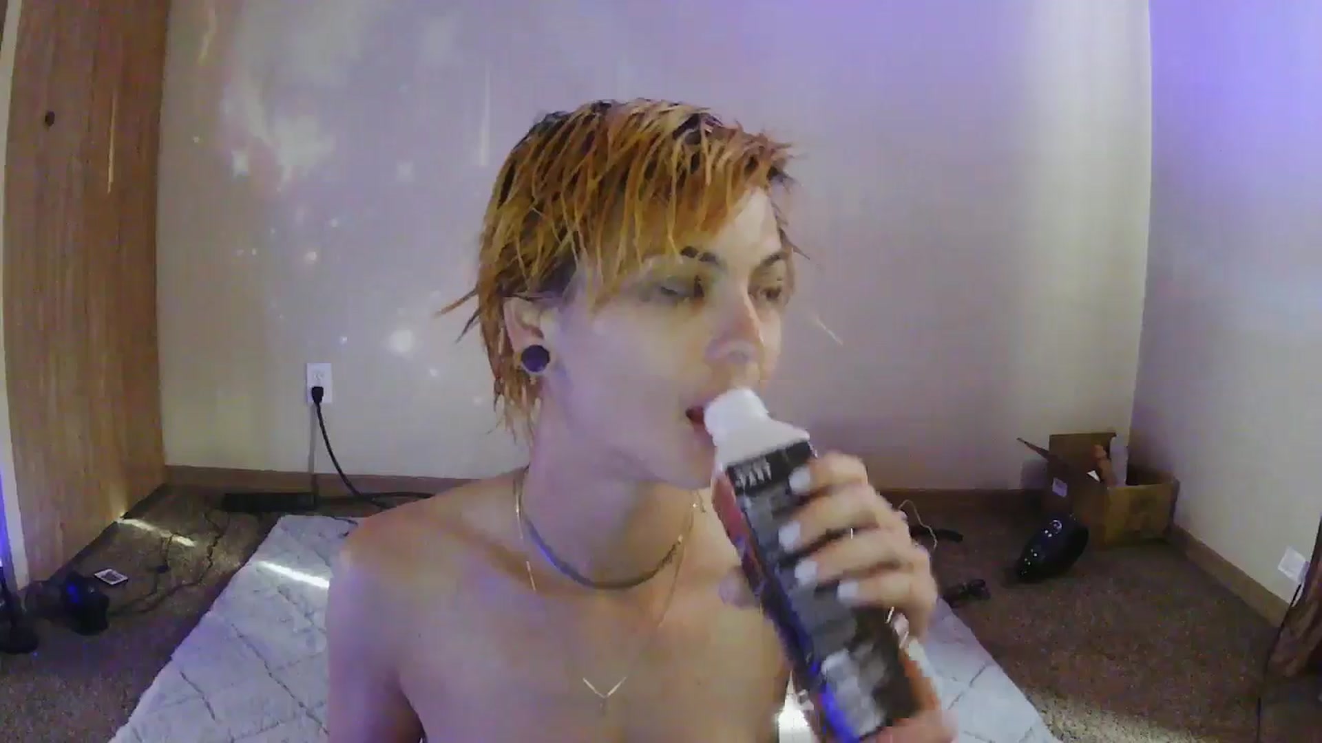Gallery image thumbnail from Ancored's myfreecams stream on, 07/06/2025, 24:15 image 17 of 20