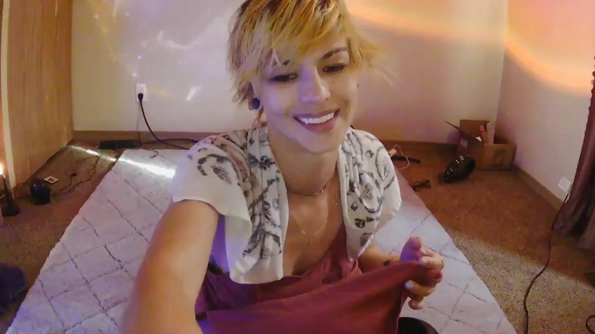 Gallery image thumbnail from Ancored's myfreecams stream on, 07/06/2025, 01:24 image 1 of 20