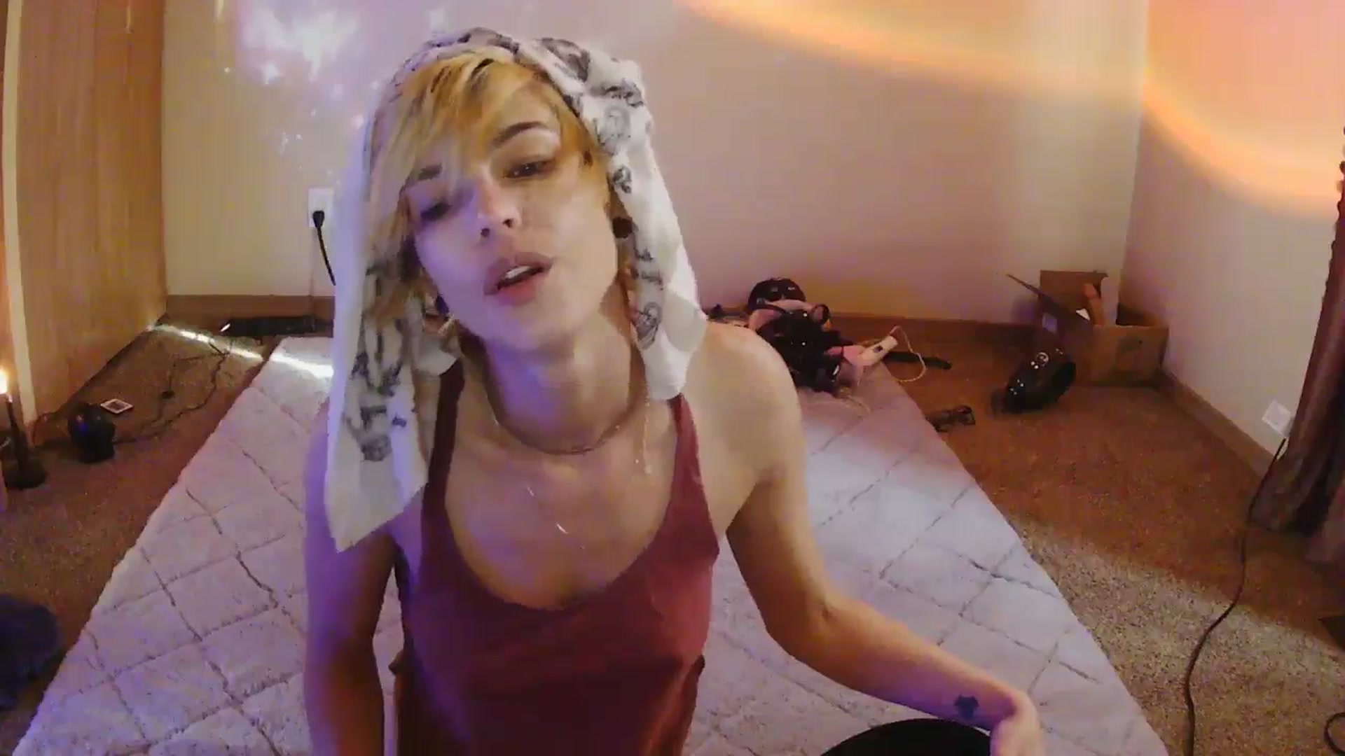 Gallery image thumbnail from Ancored's myfreecams stream on, 07/06/2025, 01:24 image 2 of 20