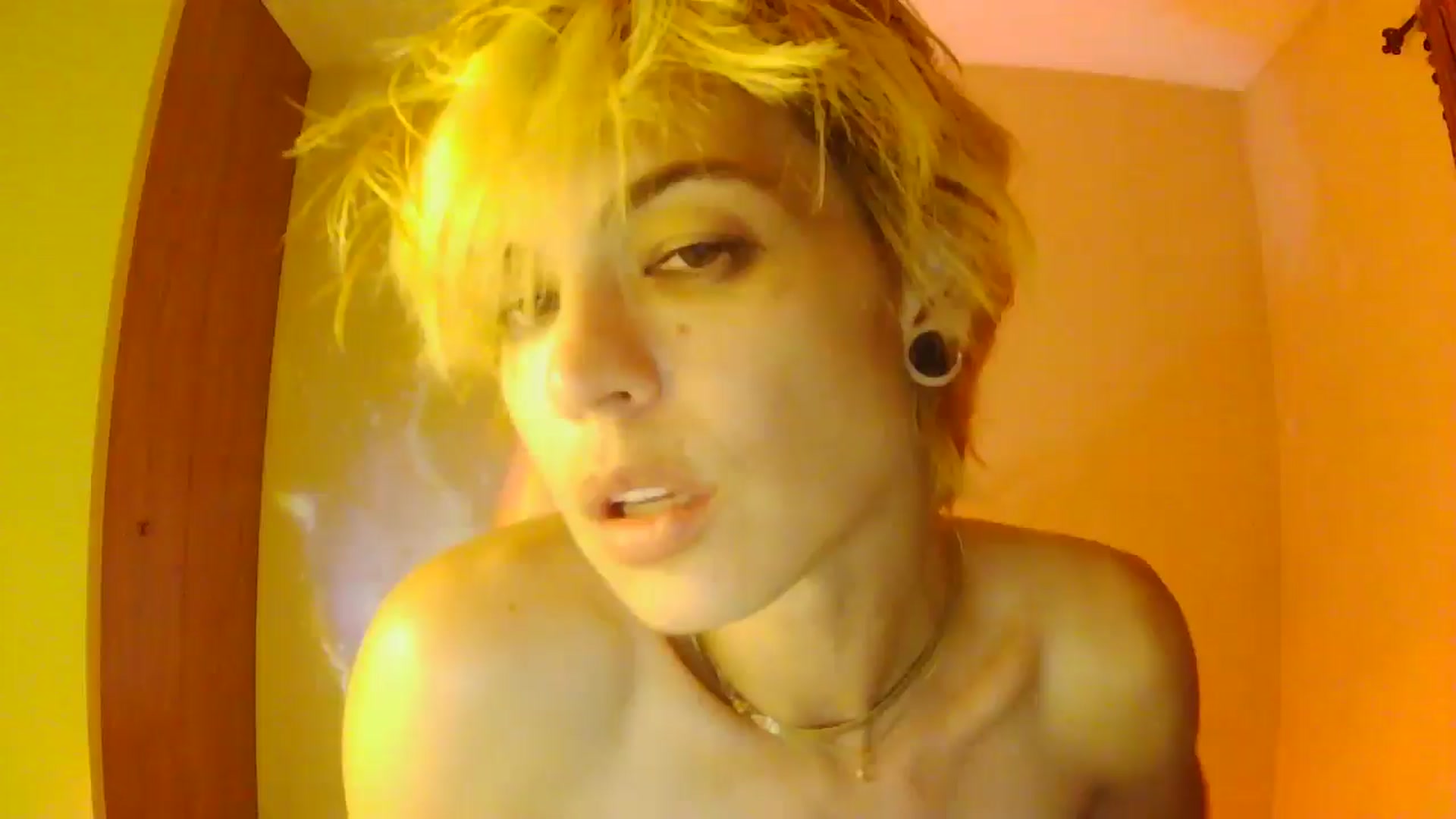 Gallery image thumbnail from Ancored's myfreecams stream on, 07/06/2025, 05:00 image 1 of 20