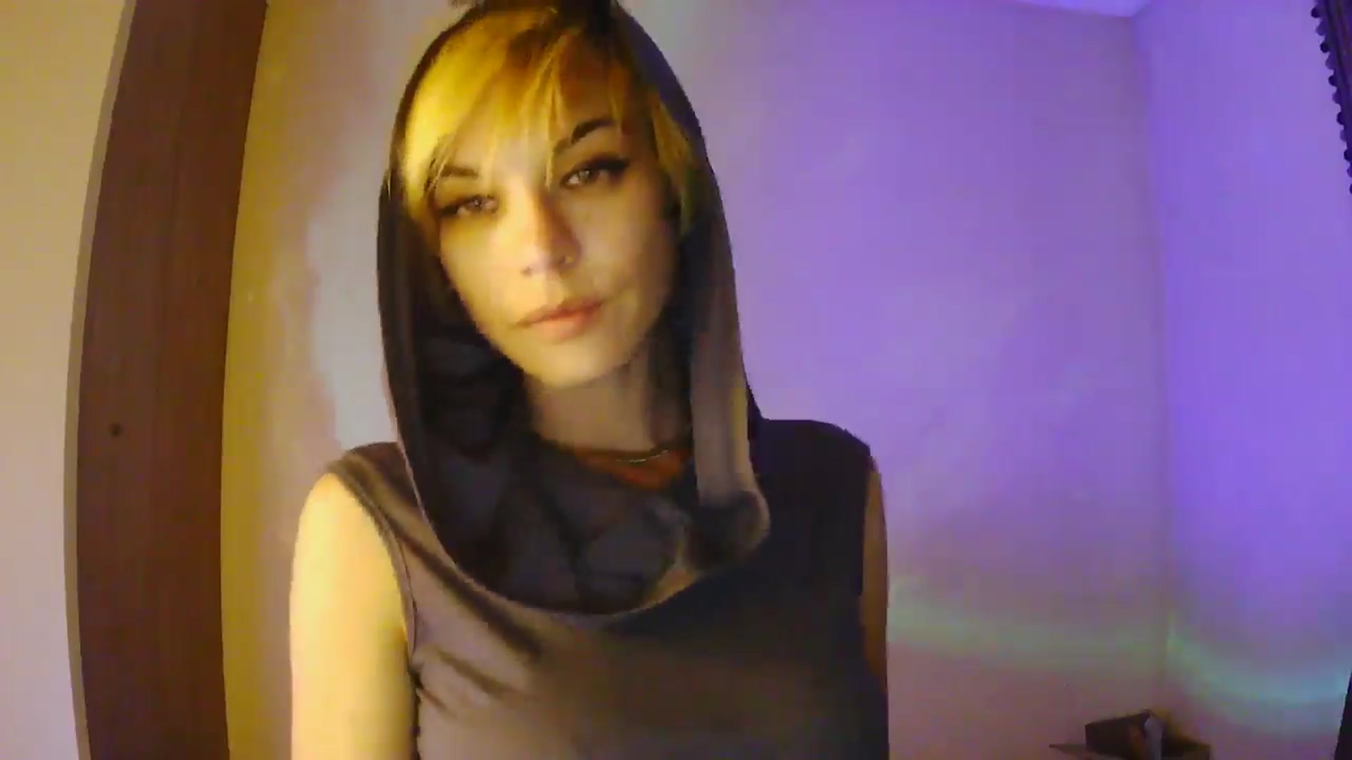 Gallery image thumbnail from Ancored's myfreecams stream on, 07/07/2025, 01:41 image 12 of 20