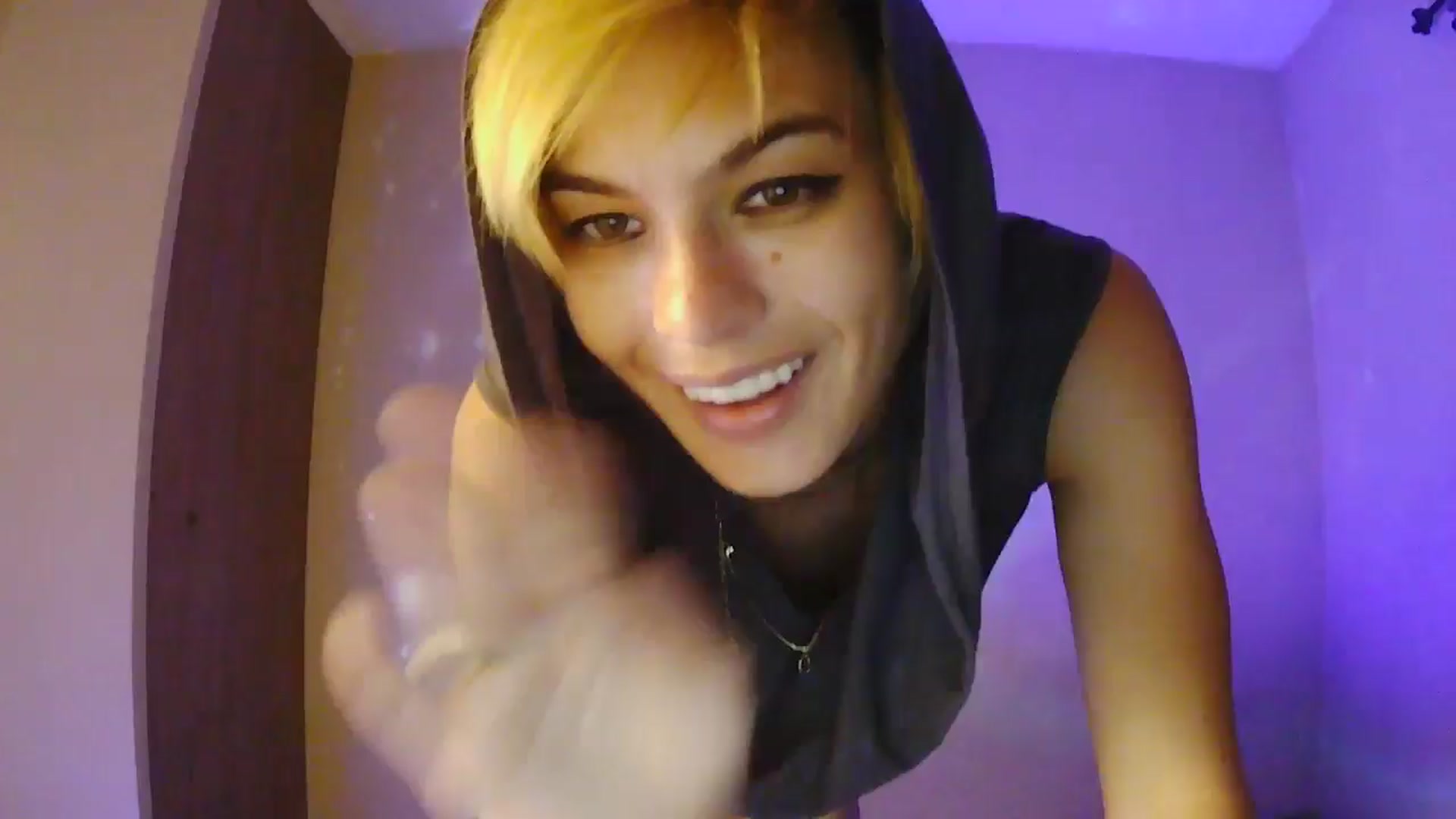 Gallery image thumbnail from Ancored's myfreecams stream on, 07/07/2025, 03:29 image 1 of 20