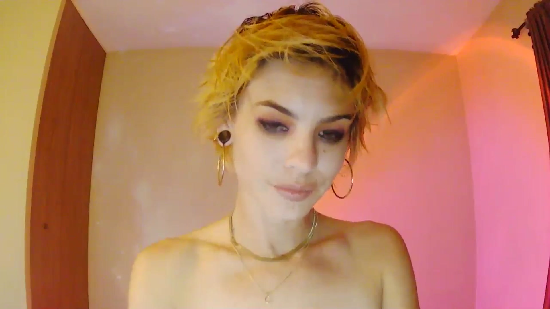 Gallery image thumbnail from Ancored's myfreecams stream on, 07/12/2025, 01:48 image 13 of 20