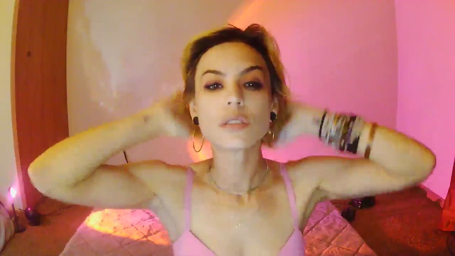 Gallery image thumbnail from Ancored's myfreecams stream on, 07/12/2025, 01:48 image 7 of 20