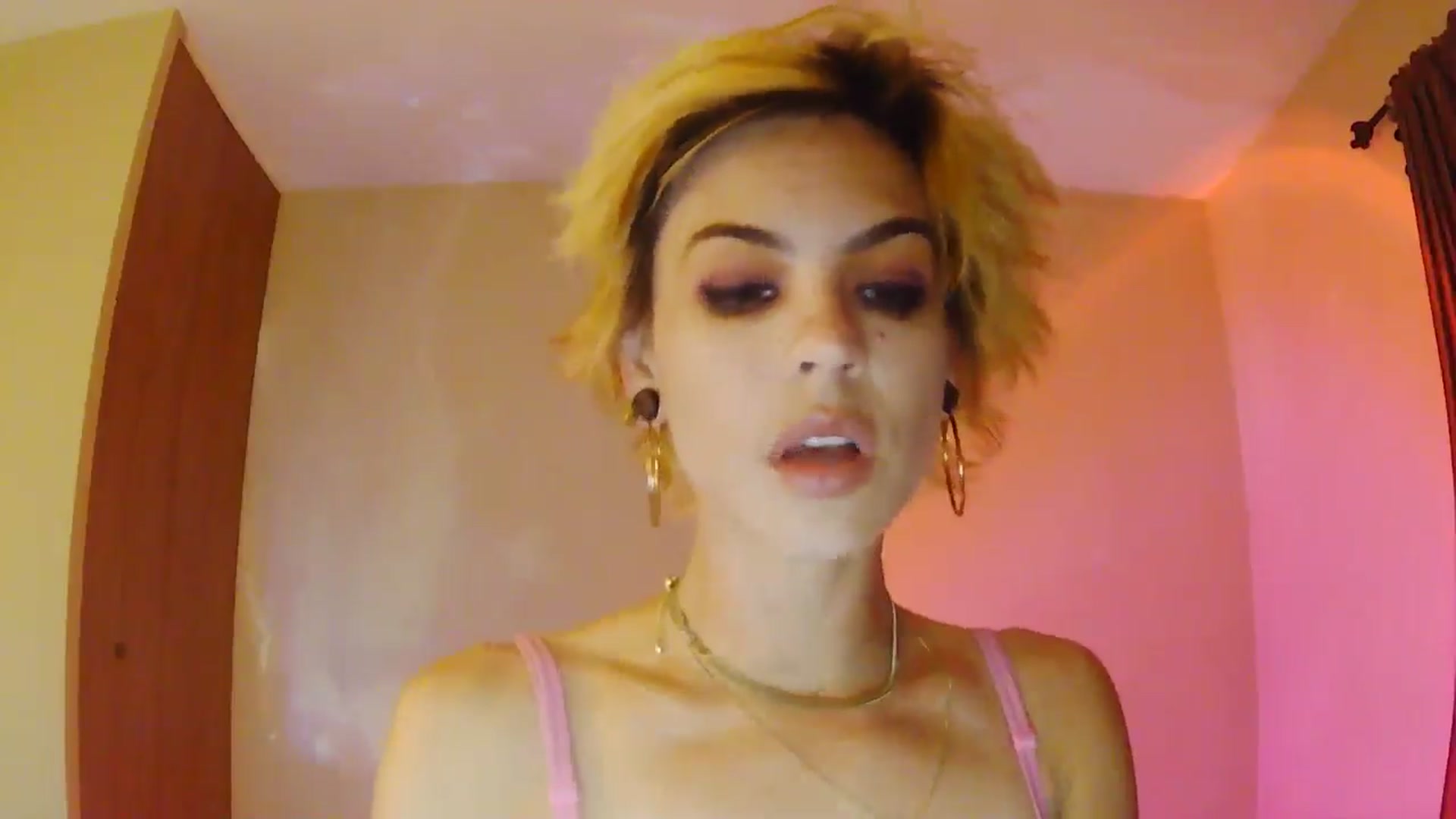 Gallery image thumbnail from Ancored's myfreecams stream on, 07/12/2025, 01:48 image 5 of 20
