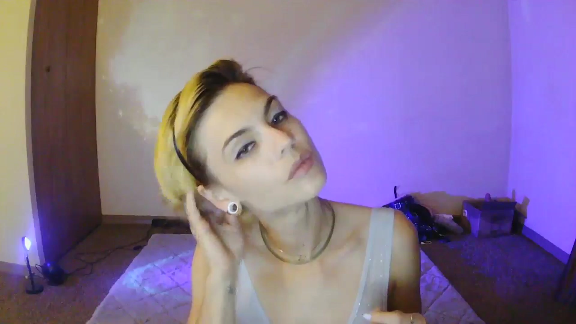 Gallery image thumbnail from Ancored's myfreecams stream on, 07/15/2025, 24:44 image 8 of 20