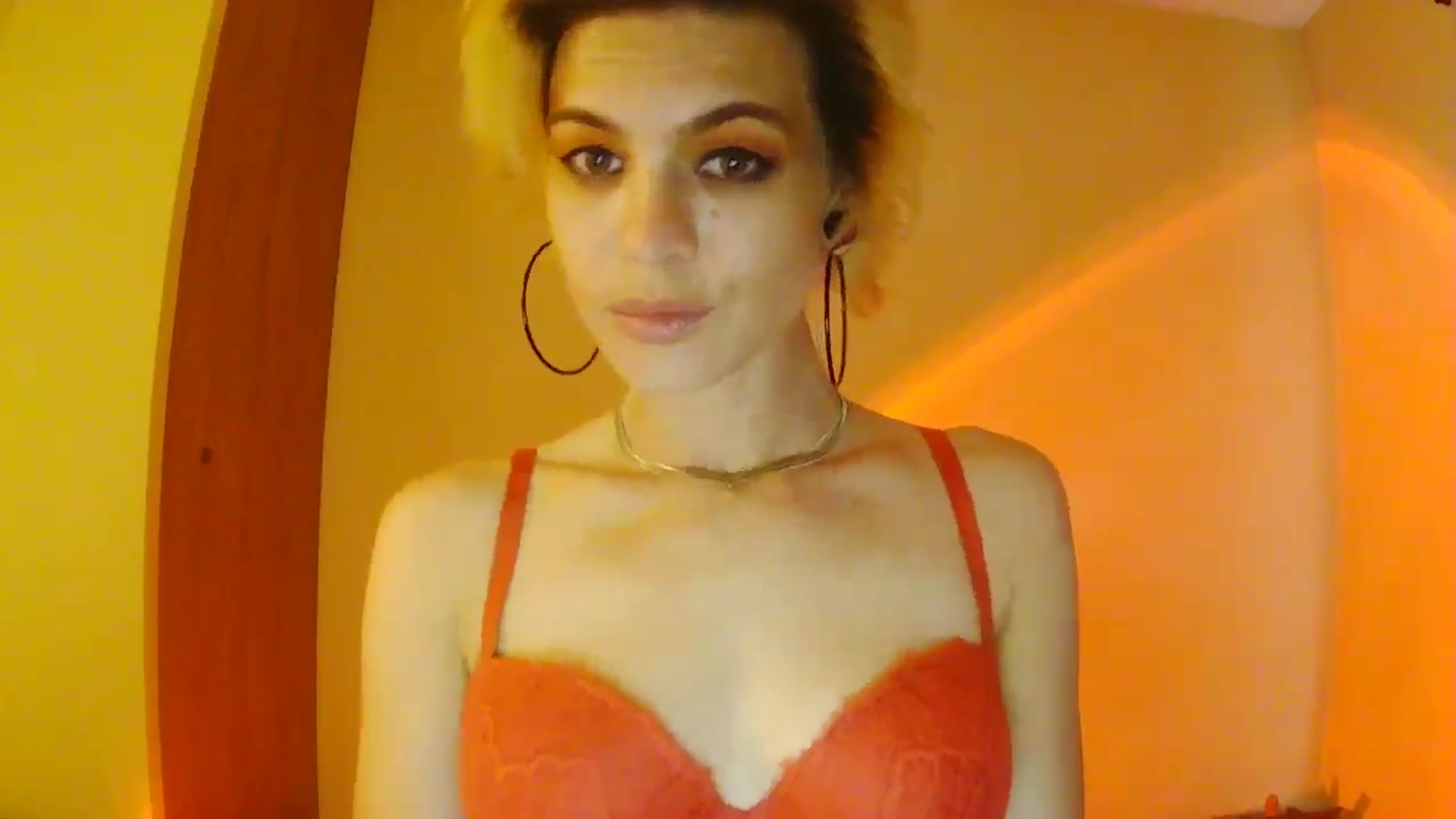 Gallery image thumbnail from Ancored's myfreecams stream on, 07/16/2025, 24:45 image 16 of 20