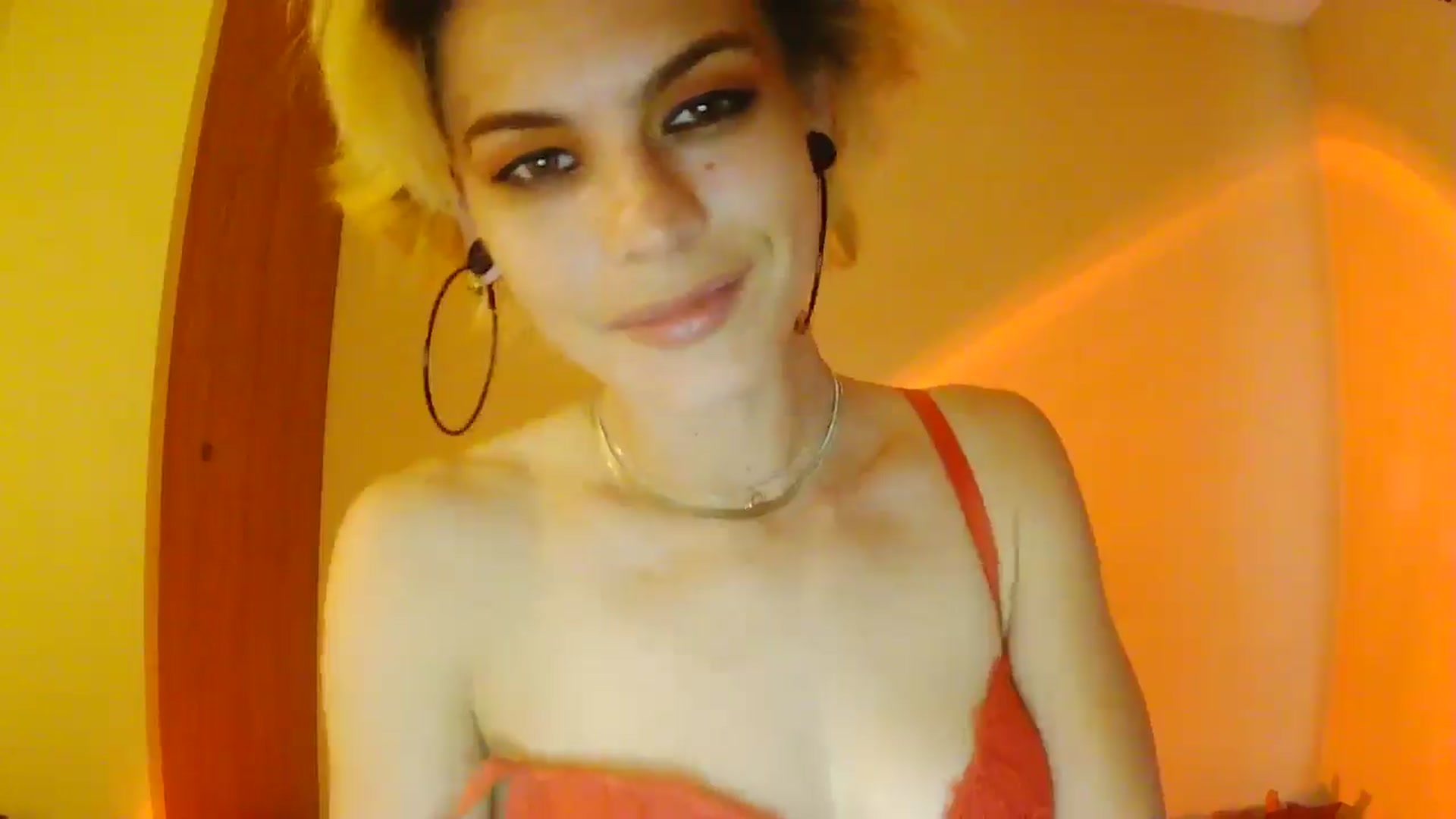 Gallery image thumbnail from Ancored's myfreecams stream on, 07/16/2025, 24:45 image 14 of 20