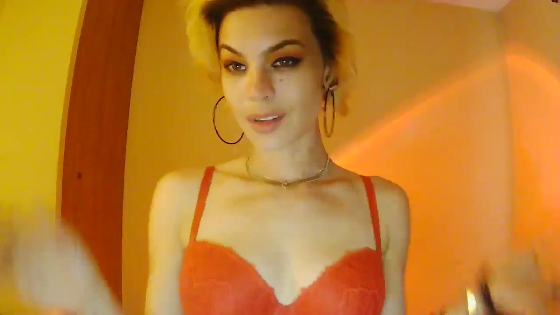 Gallery image thumbnail from Ancored's myfreecams stream on, 07/16/2025, 24:45 image 18 of 20