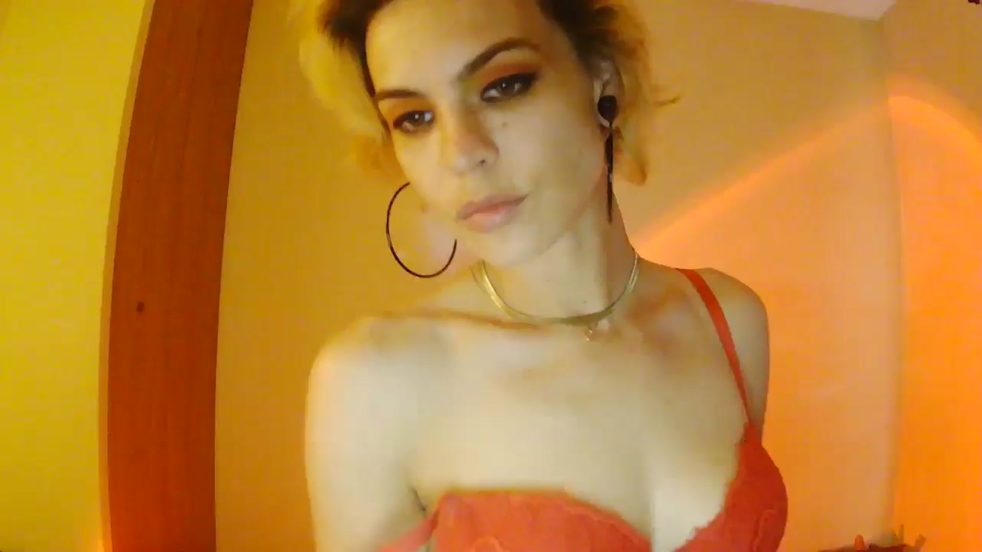Gallery image thumbnail from Ancored's myfreecams stream on, 07/16/2025, 24:45 image 4 of 20