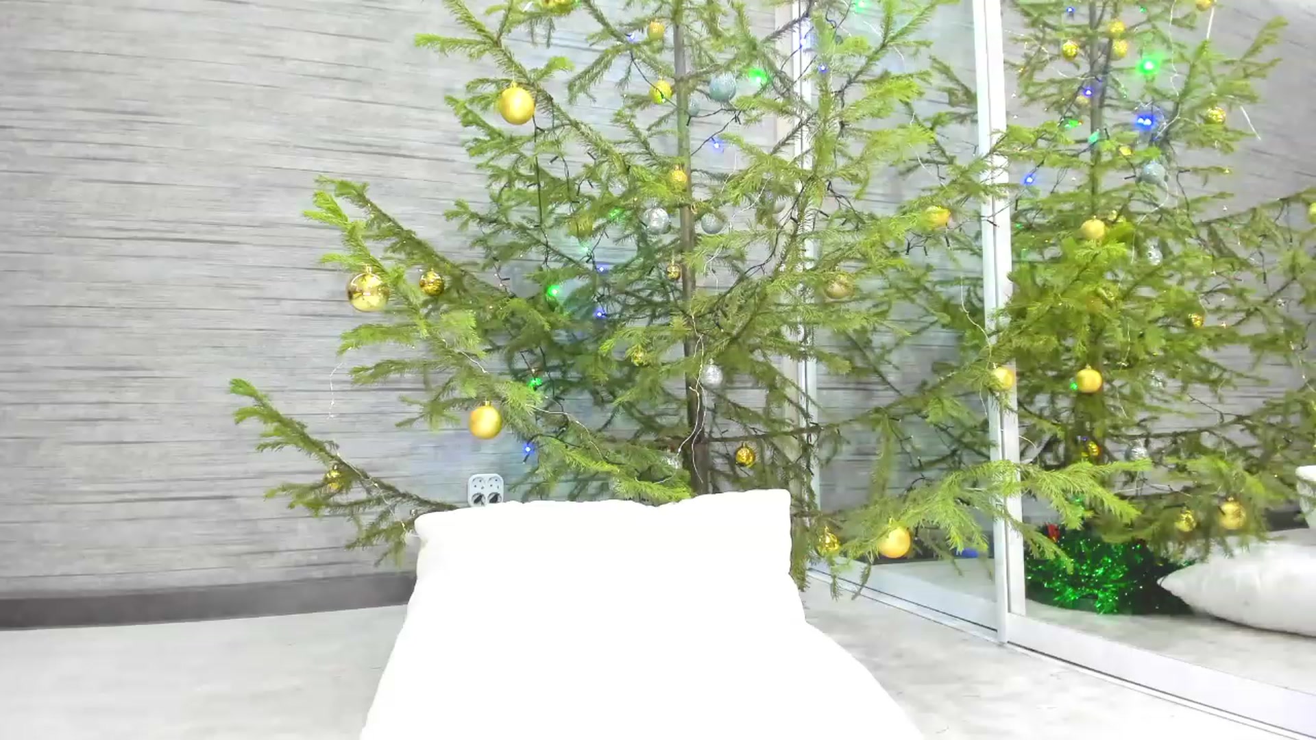 Gallery image thumbnail from Anders0n's myfreecams stream on, 12/27/2022, 02:21 image 8 of 20