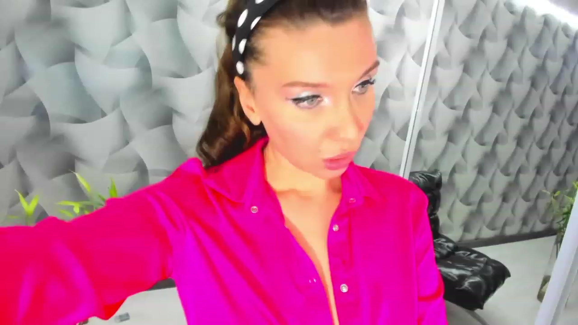 Gallery image thumbnail from Anders0n's myfreecams stream on, 01/07/2023, 17:44 image 19 of 20