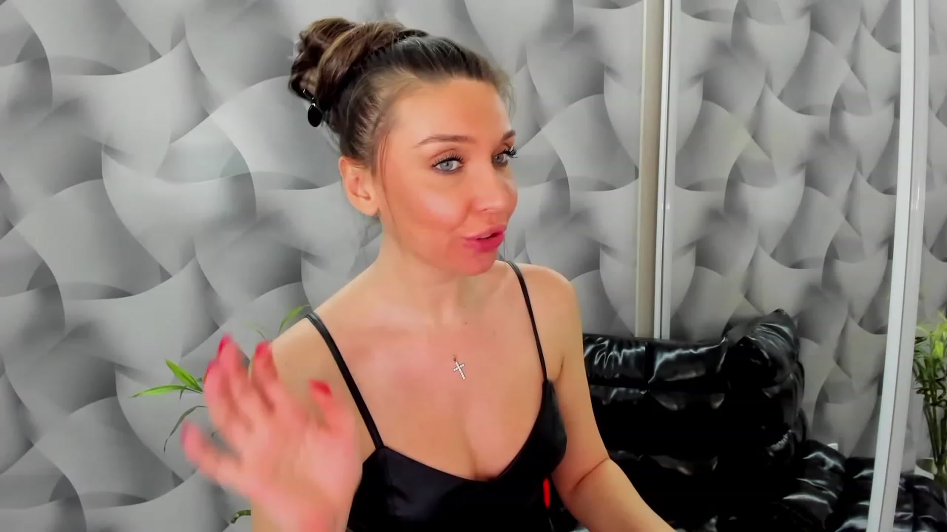 Gallery image thumbnail from Anders0n's myfreecams stream on, 02/13/2023, 18:45 image 10 of 20