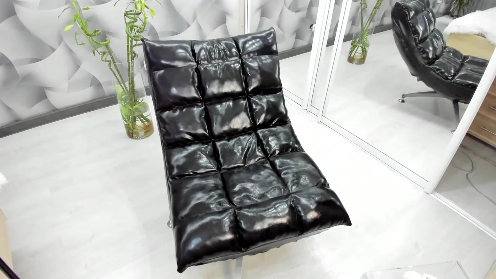 Gallery image thumbnail from Anders0n's myfreecams stream on, 04/23/2023, 16:59 image 18 of 20
