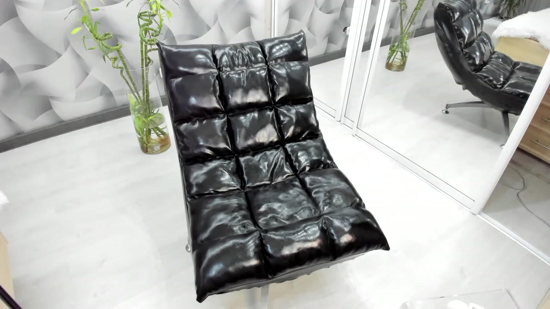 Gallery image thumbnail from Anders0n's myfreecams stream on, 04/23/2023, 16:59 image 15 of 20