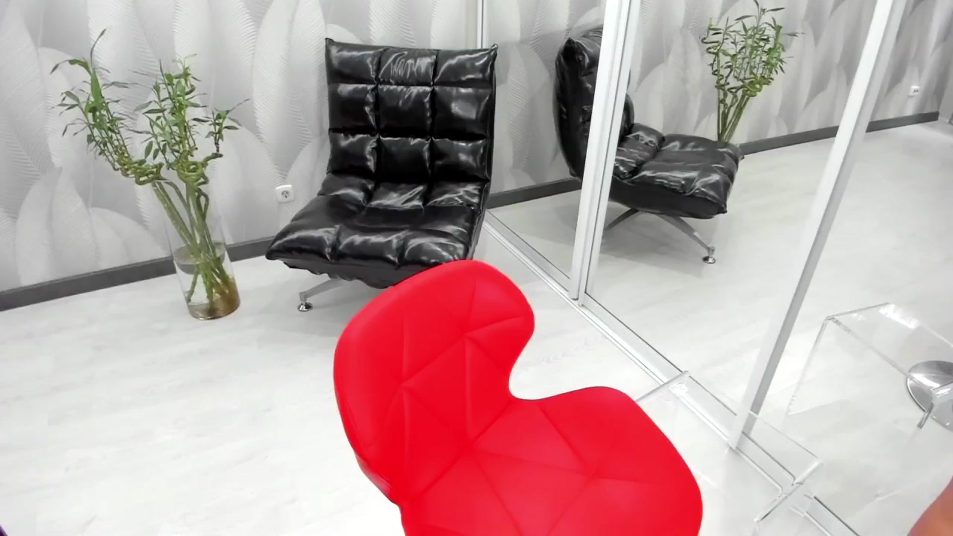 Gallery image thumbnail from Anders0n's myfreecams stream on, 05/15/2024, 16:34 image 16 of 20