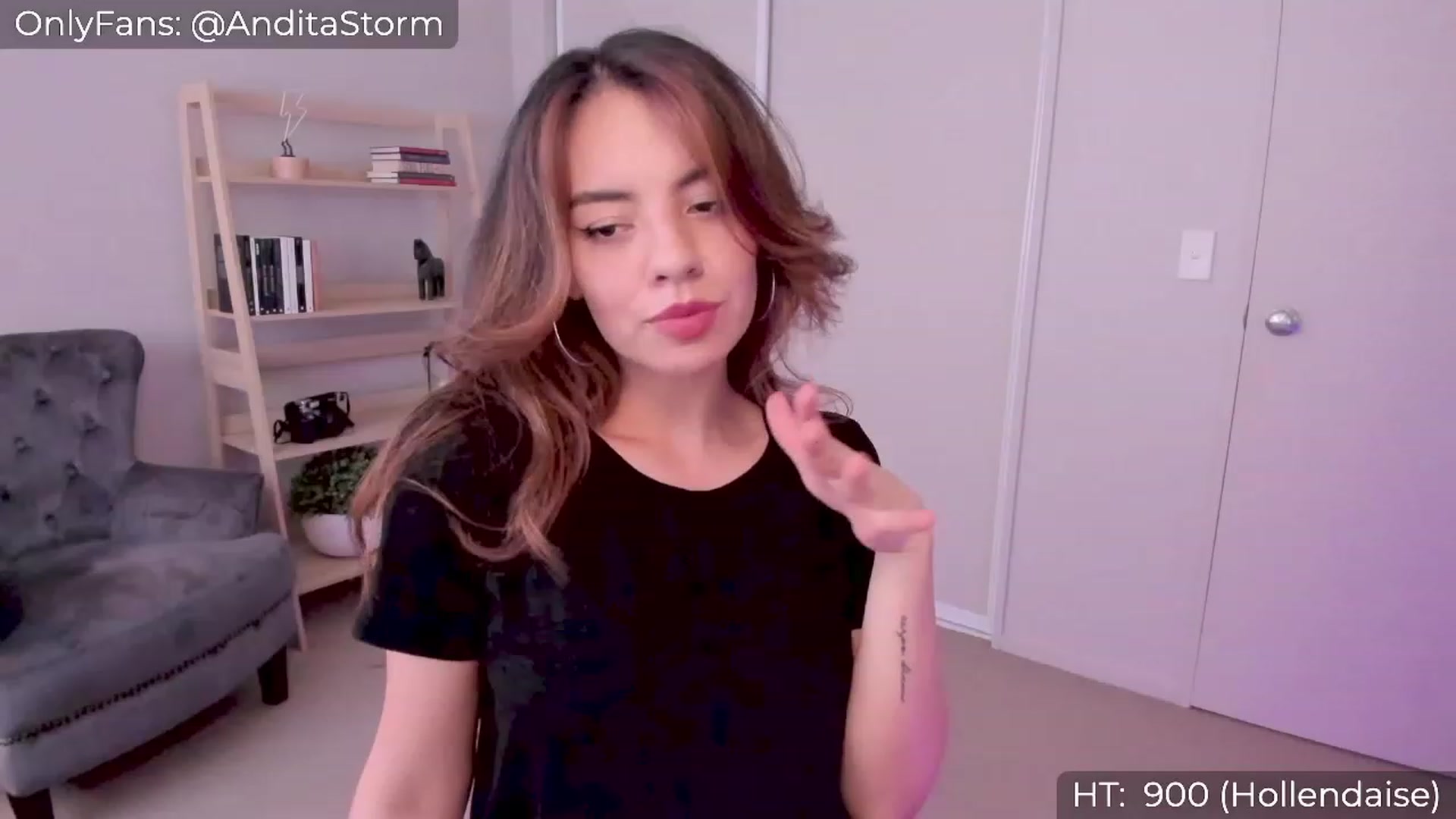 Gallery image thumbnail from AnditaStorm's myfreecams stream on, 01/07/2023, 02:00 image 10 of 20