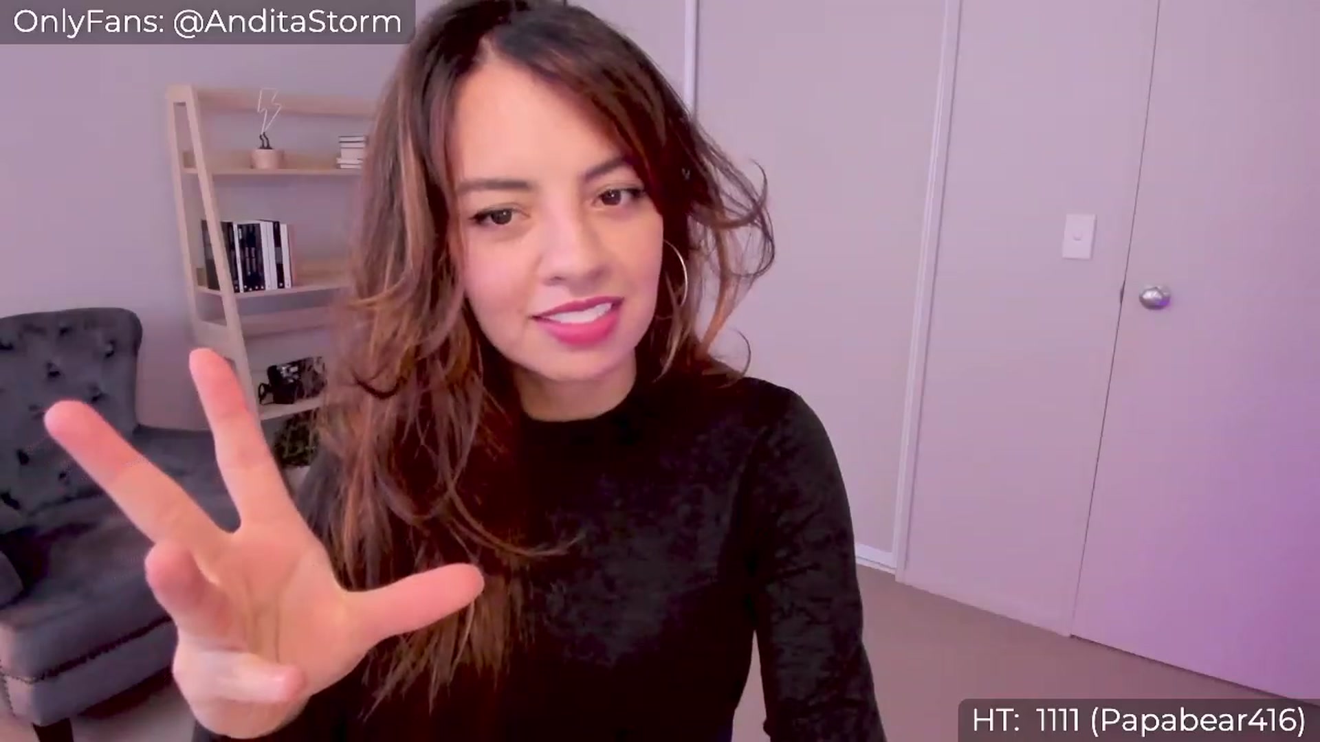 Gallery image thumbnail from AnditaStorm's myfreecams stream on, 01/08/2023, 02:37 image 14 of 20