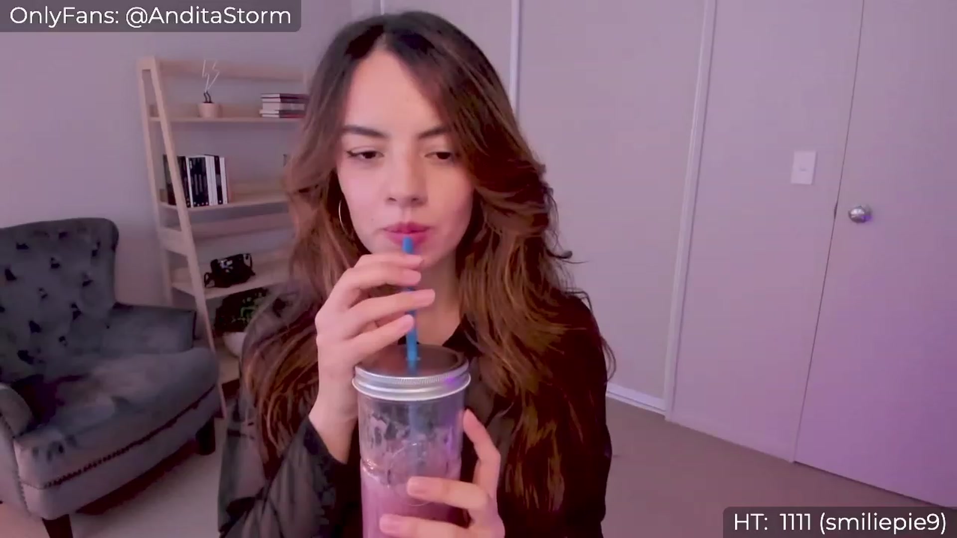 Gallery image thumbnail from AnditaStorm's myfreecams stream on, 01/18/2023, 04:41 image 7 of 20