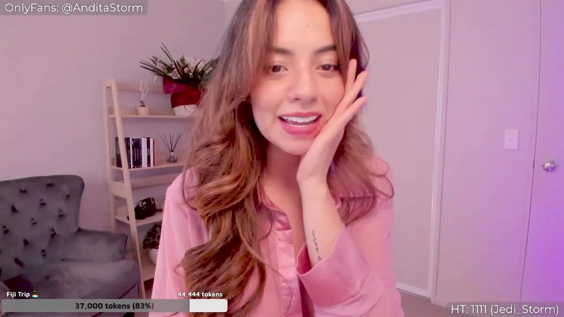Gallery image thumbnail from AnditaStorm's myfreecams stream on, 02/19/2023, 05:38 image 19 of 20