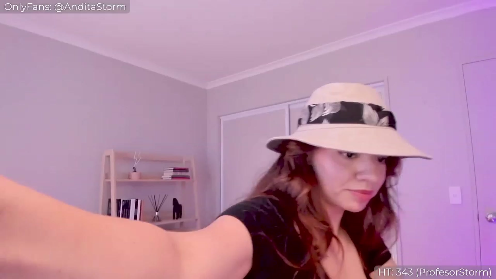 Gallery image thumbnail from AnditaStorm's myfreecams stream on, 03/14/2023, 04:25 image 7 of 20