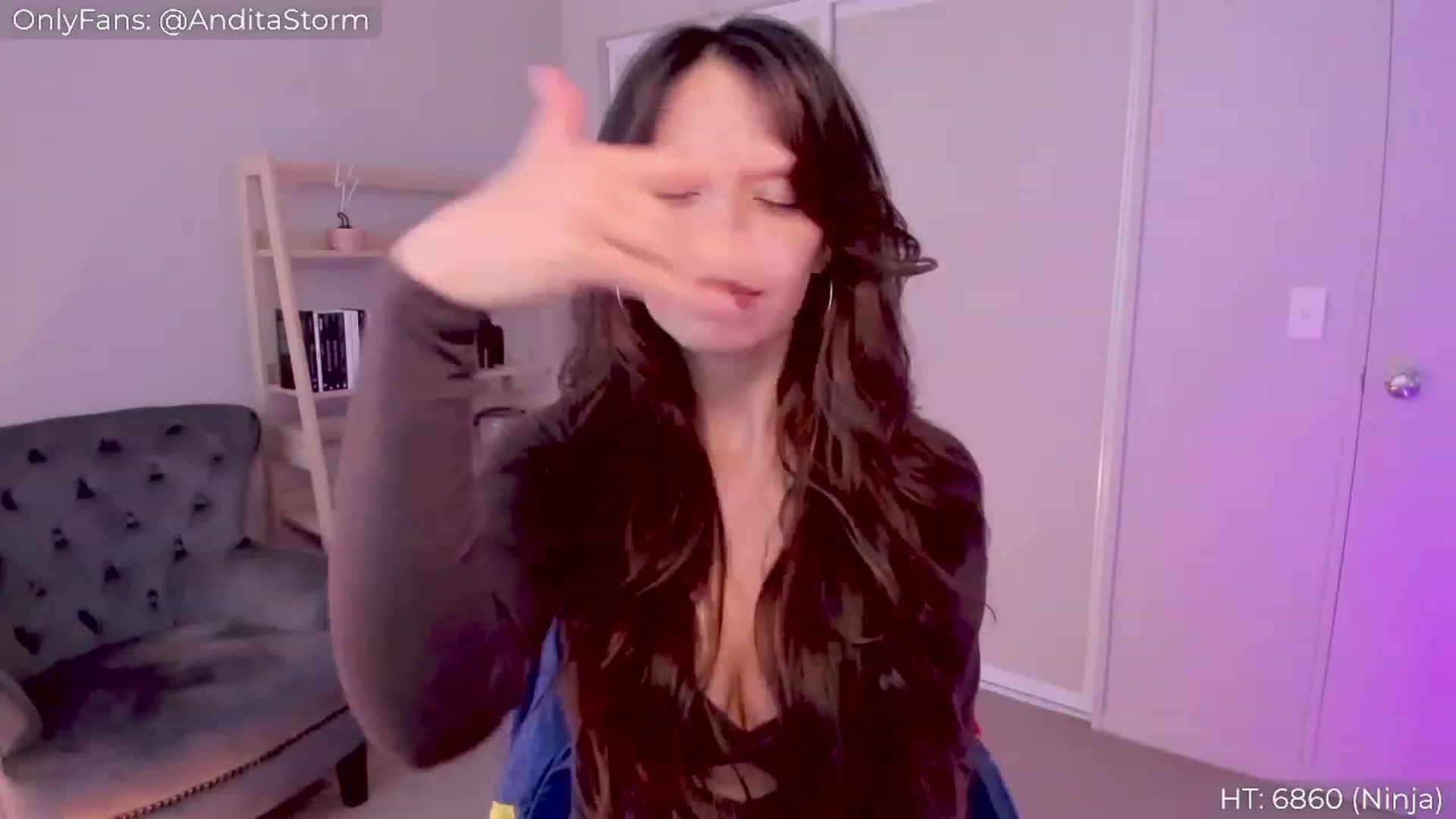 Gallery image thumbnail from AnditaStorm's myfreecams stream on, 03/18/2023, 03:01 image 18 of 20