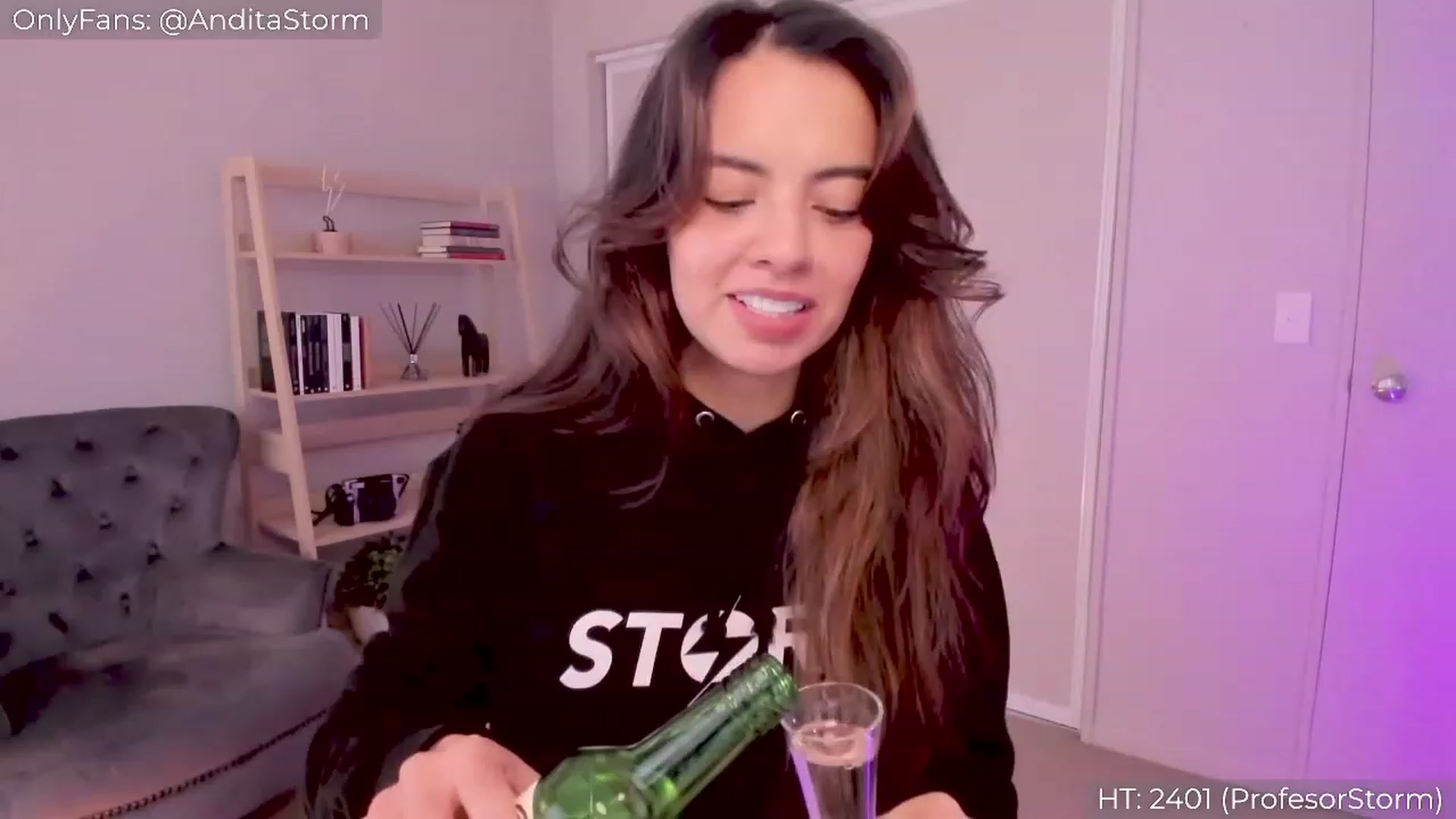 Gallery image thumbnail from AnditaStorm's myfreecams stream on, 03/21/2023, 01:58 image 9 of 20