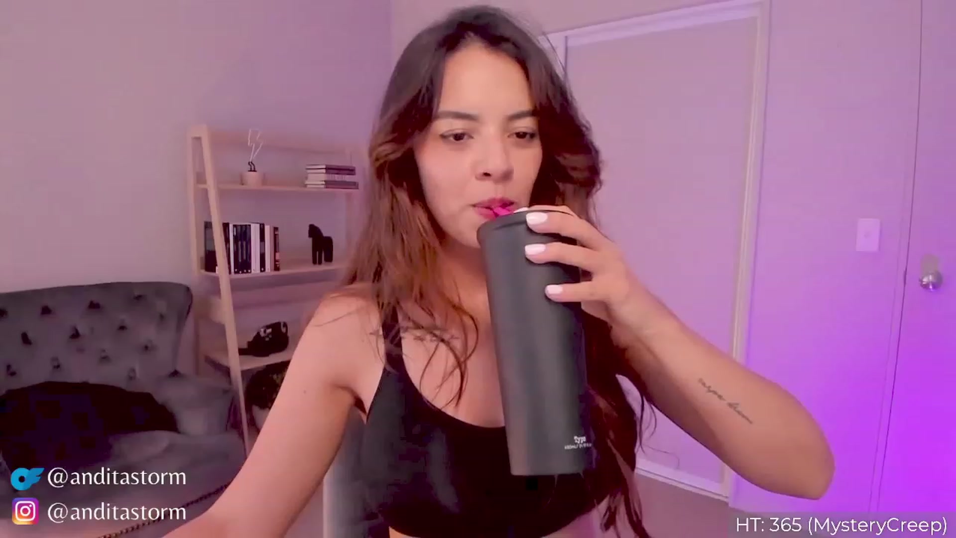 Gallery image thumbnail from AnditaStorm's myfreecams stream on, 04/22/2023, 02:52 image 14 of 20