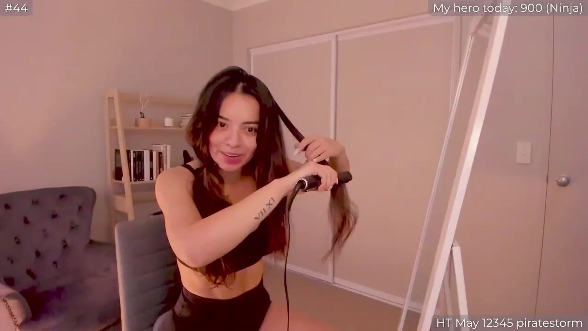 Gallery image thumbnail from AnditaStorm's myfreecams stream on, 05/29/2023, 02:54 image 16 of 20