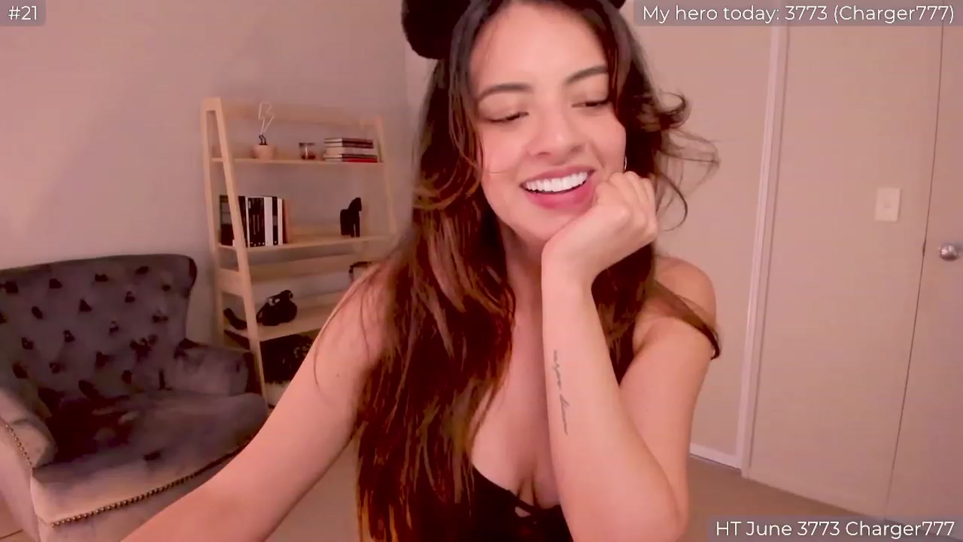 Gallery image thumbnail from AnditaStorm's myfreecams stream on, 06/18/2023, 03:22 image 16 of 20