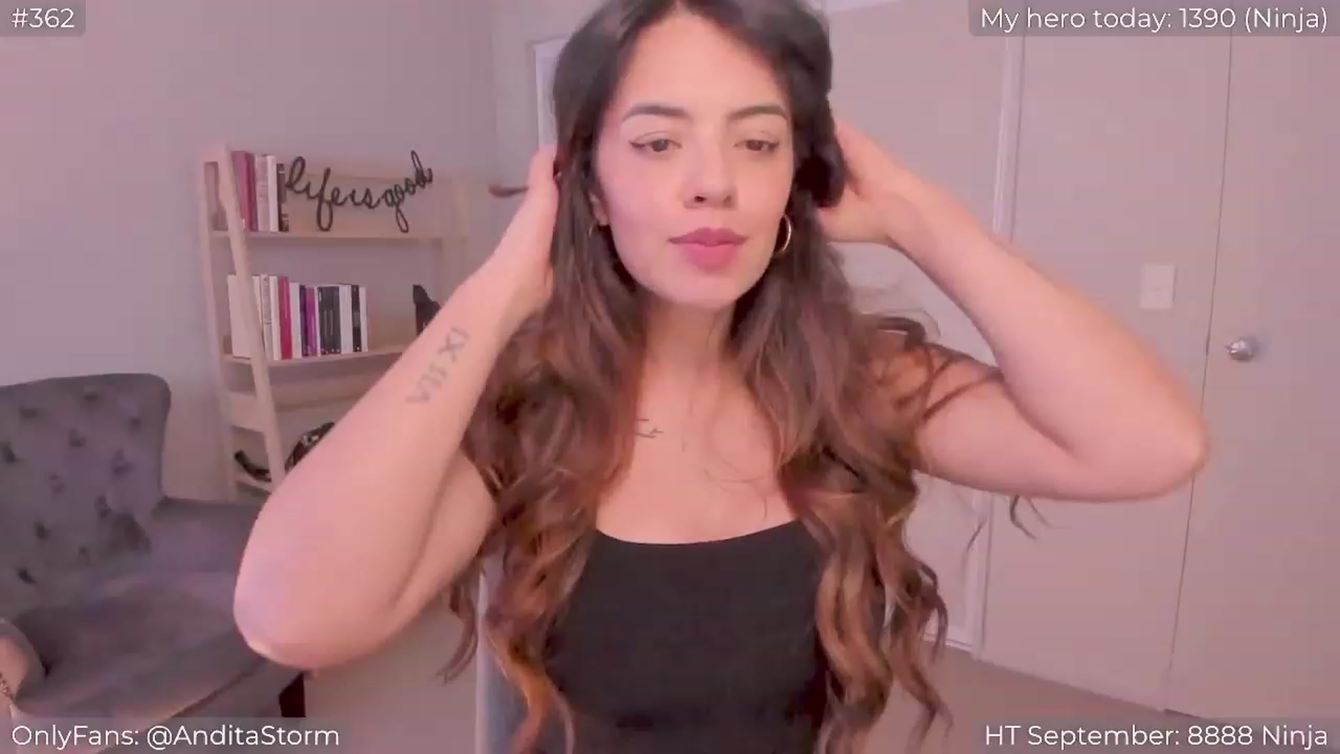 Gallery image thumbnail from AnditaStorm's myfreecams stream on, 10/01/2023, 24:02 image 11 of 20