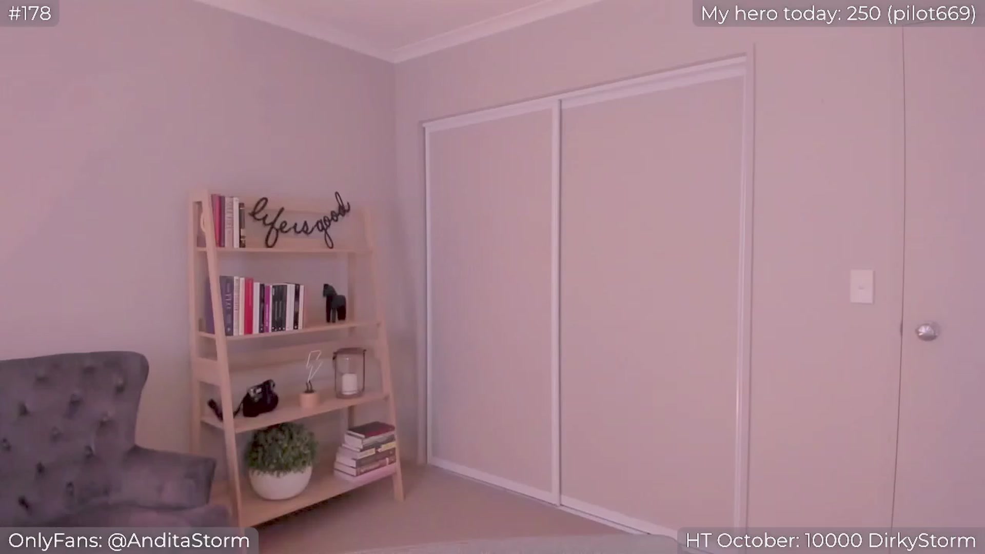 Gallery image thumbnail from AnditaStorm's myfreecams stream on, 10/16/2023, 24:12 image 13 of 20