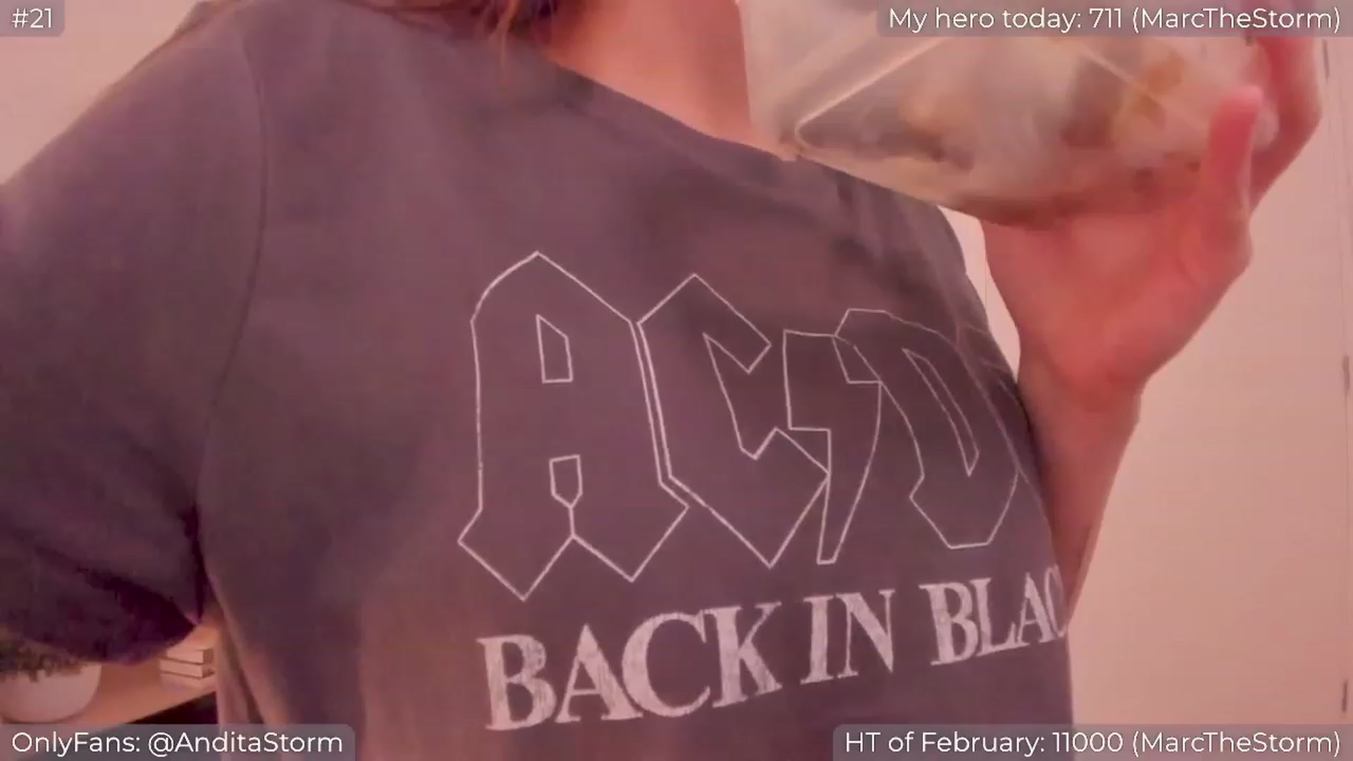 Gallery image thumbnail from AnditaStorm's myfreecams stream on, 02/19/2024, 01:33 image 14 of 20