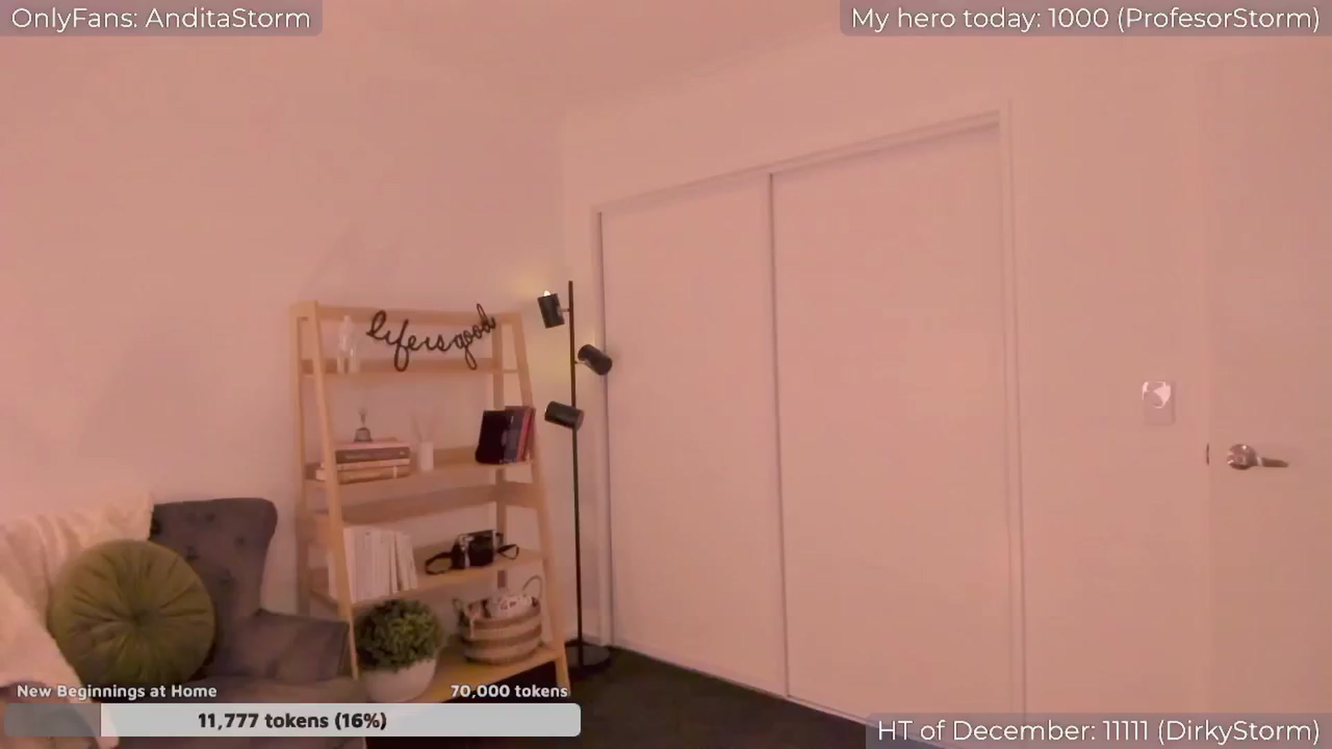 Gallery image thumbnail from AnditaStorm's myfreecams stream on, 12/10/2024, 05:01 image 12 of 20